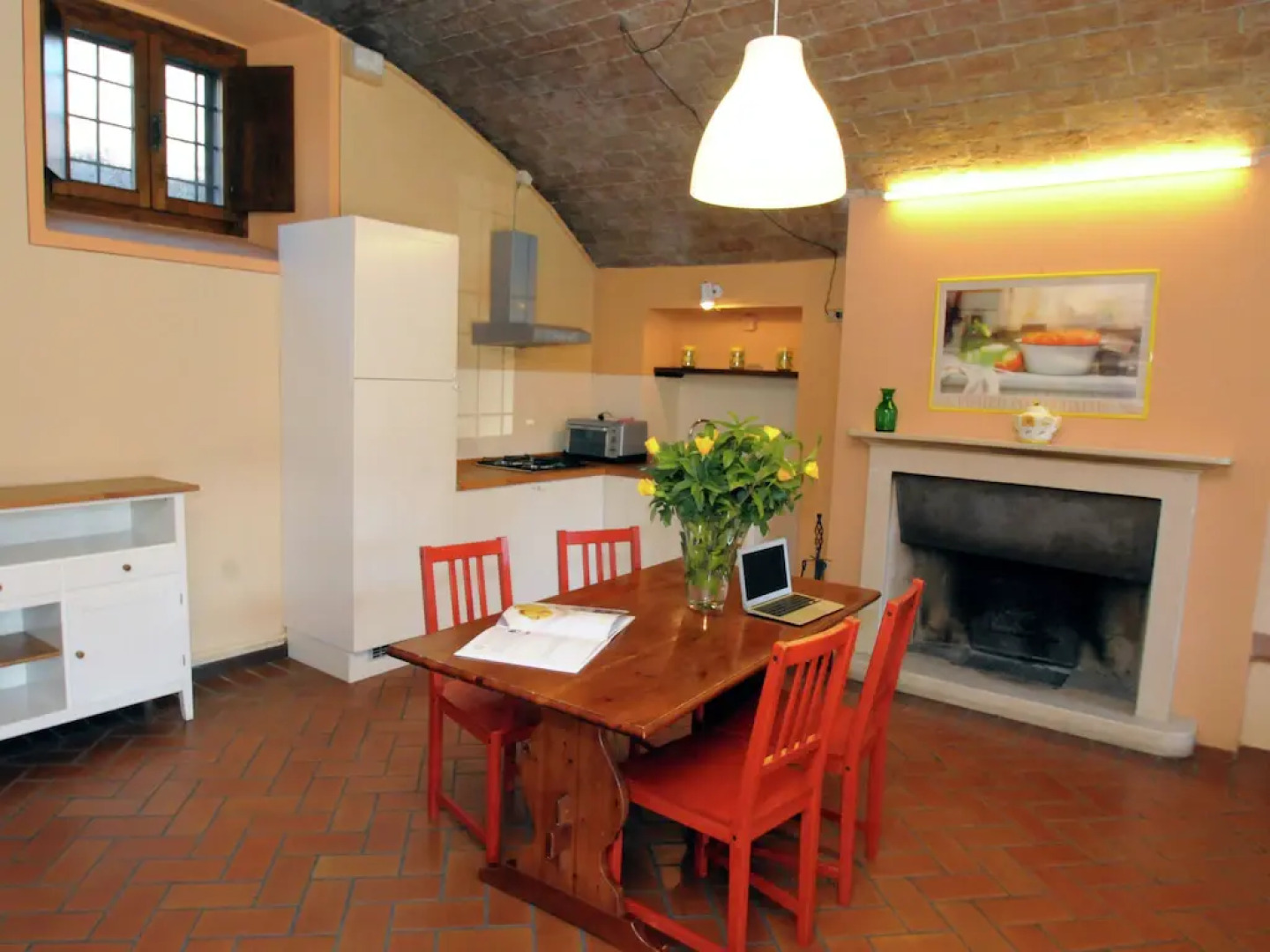 Modern Apartment in Monticelli Brusati with Pool