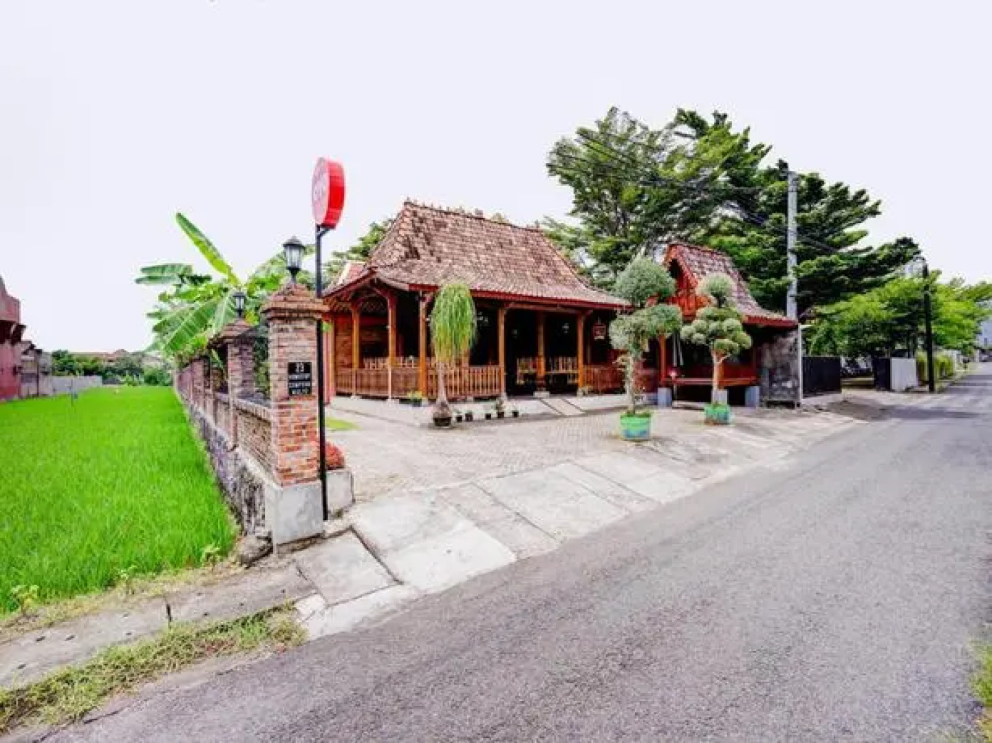 SUPER OYO Collection O 90265 Cempoko Mulyo Homestay Syariah