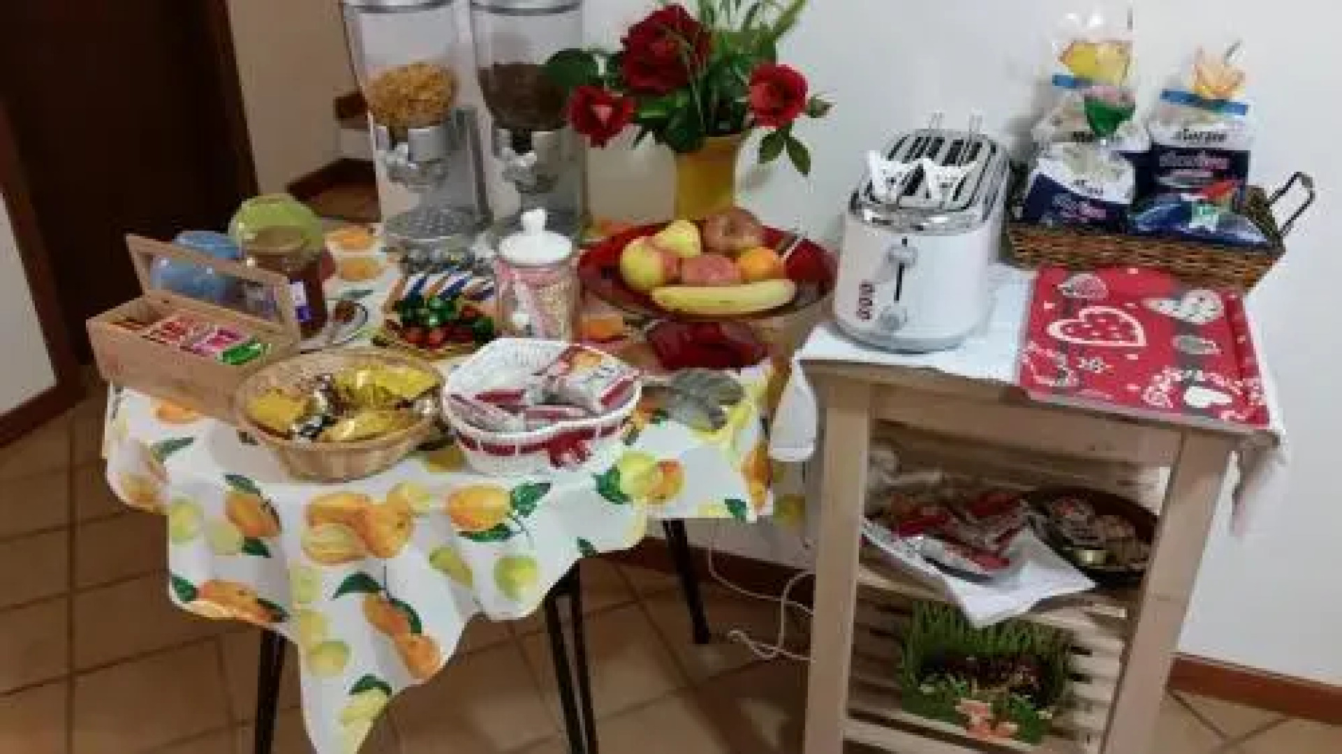 A Due Passi Dal Mare B&B