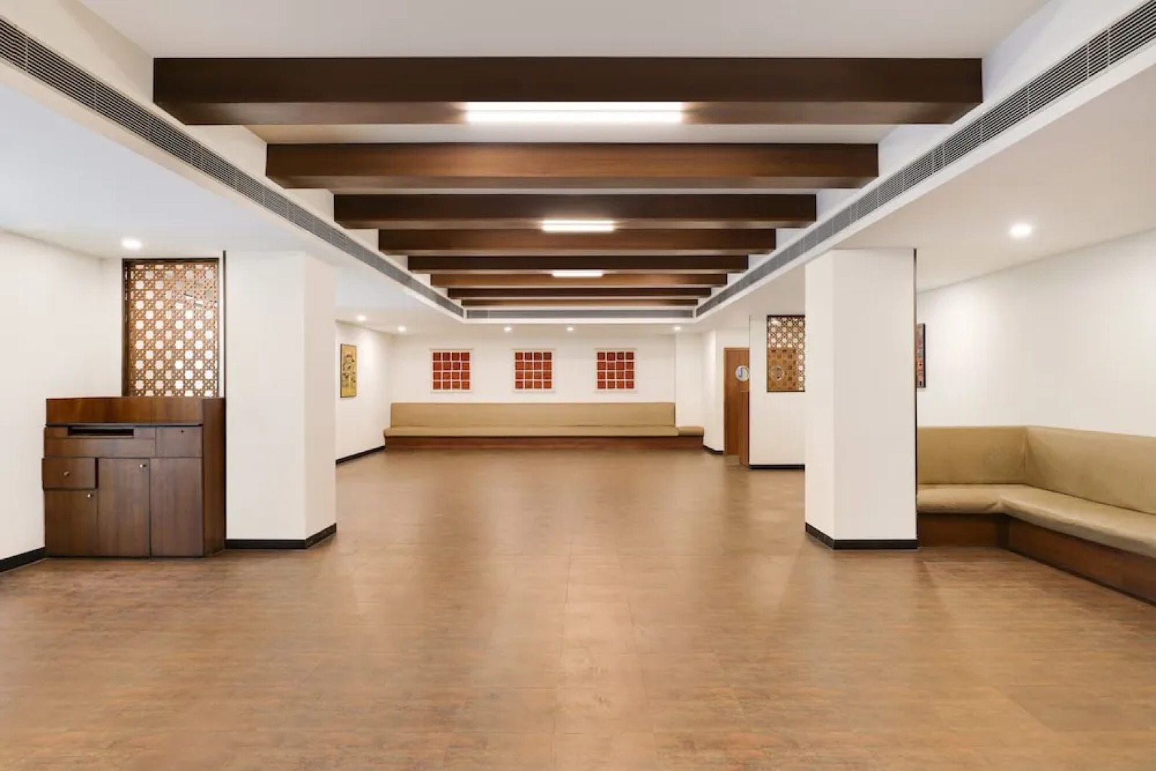 Lemon Tree Hotel Indore