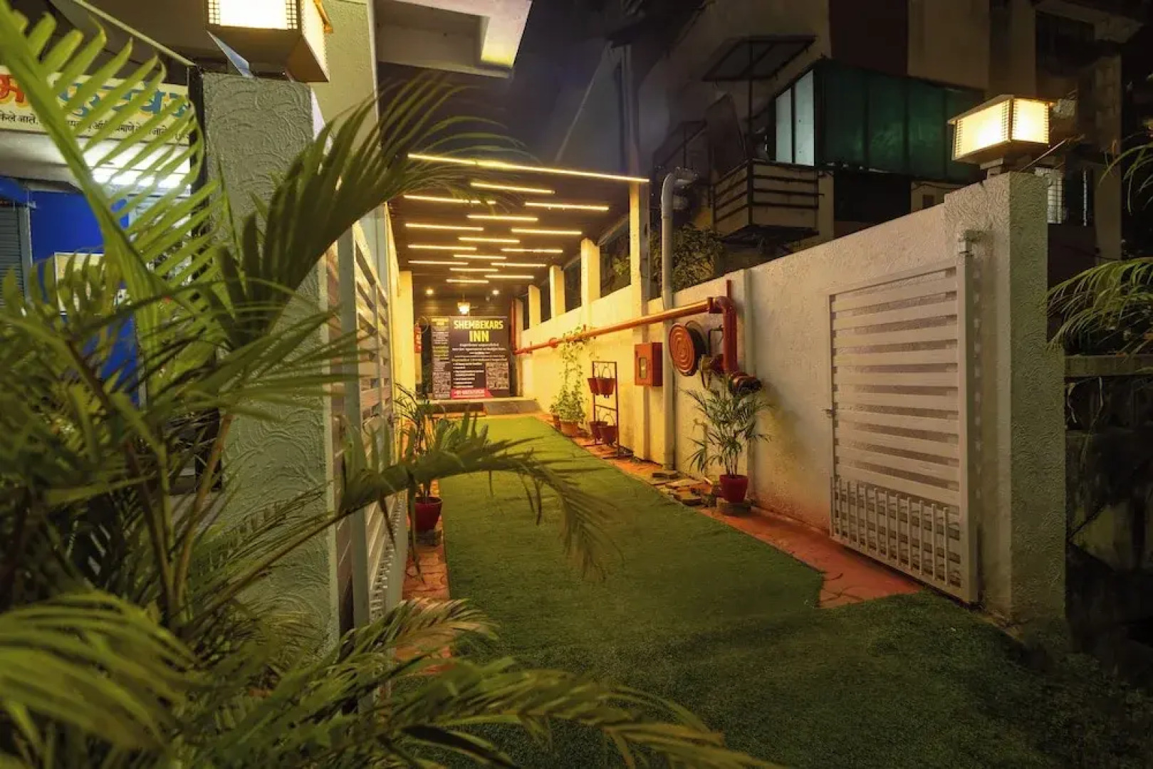 Treebo Trend Seven Suites