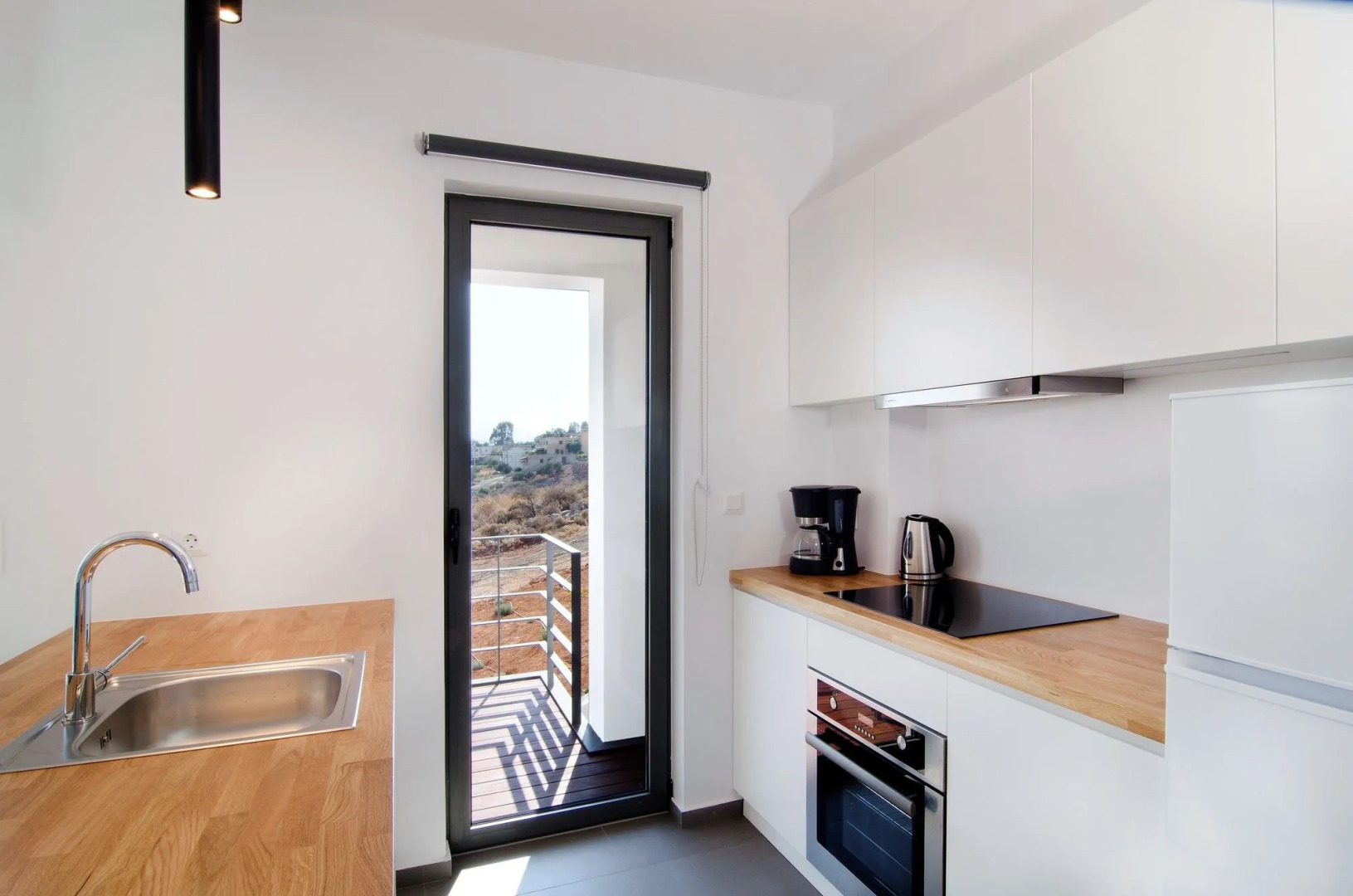 Seametry Luxury Living Apartments Adults Only