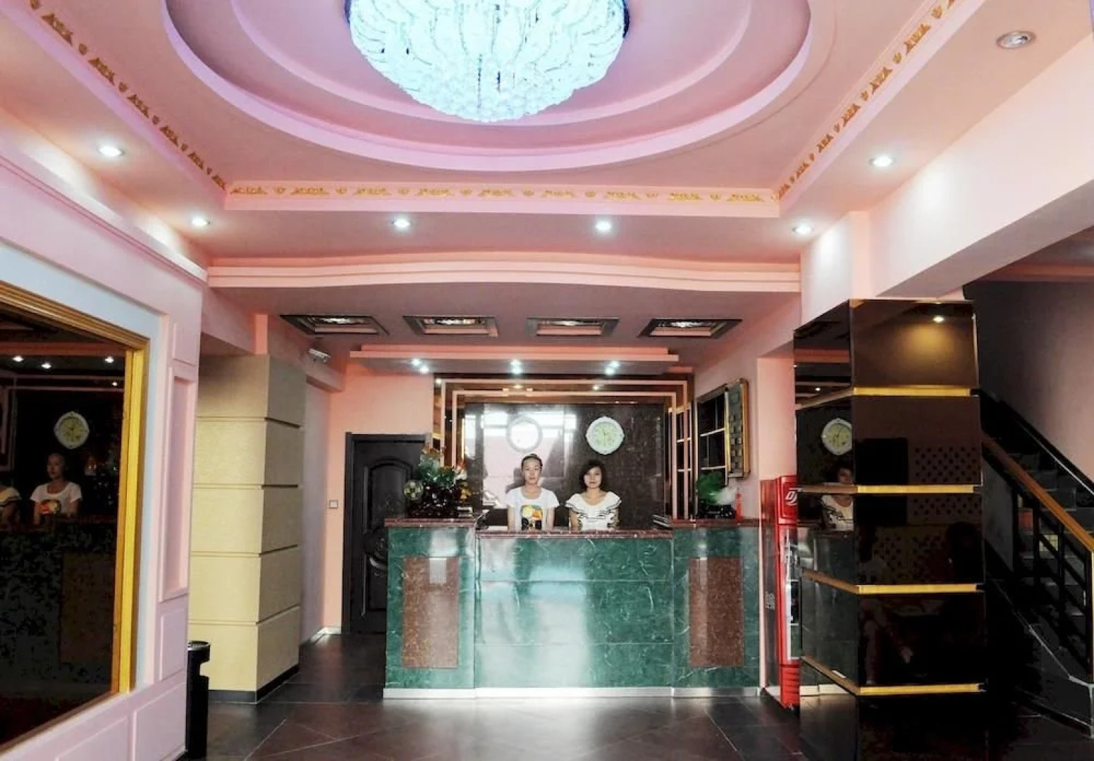 Zhuo  Ya  Boutique  Hotel