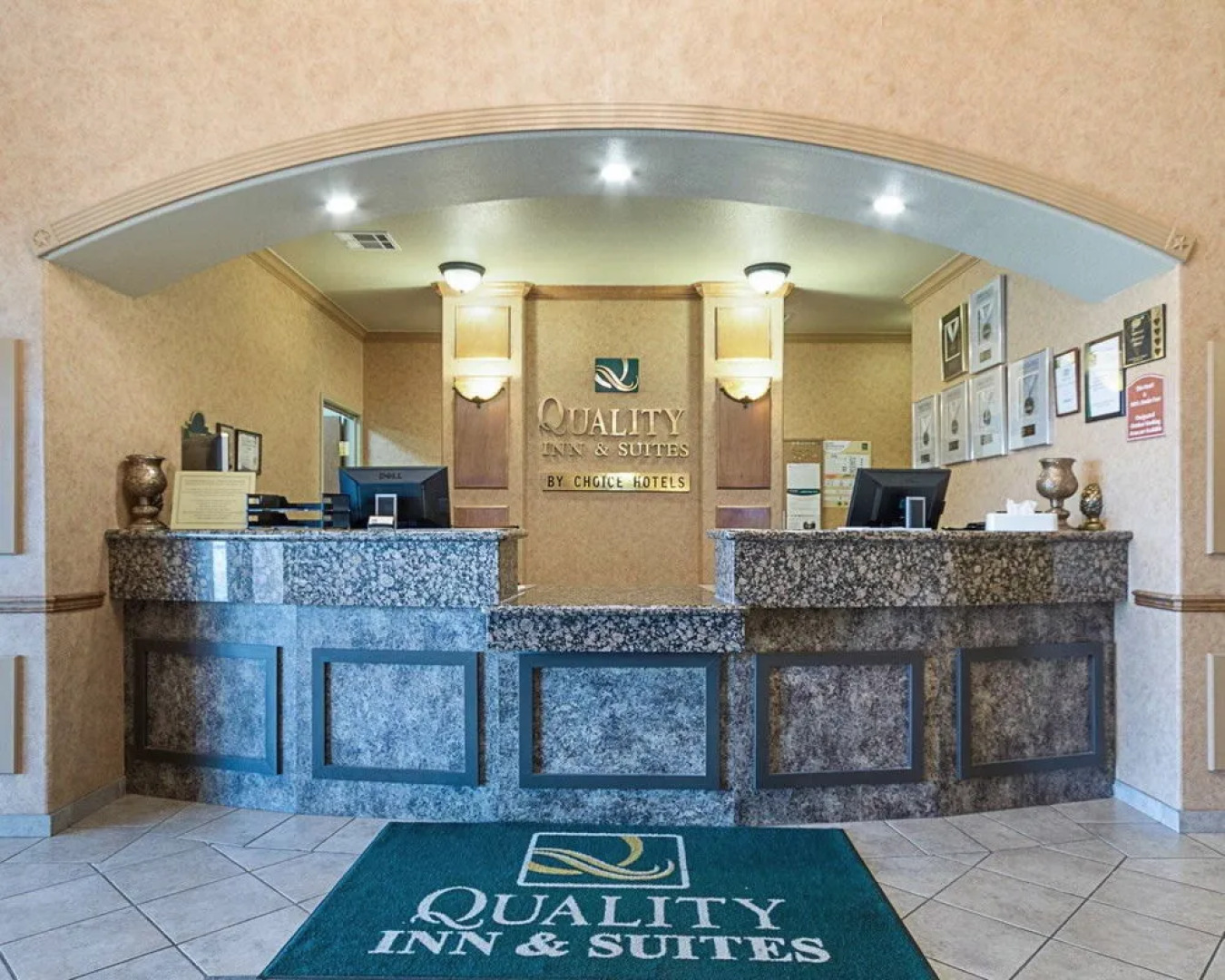 Quality Inn & Suites