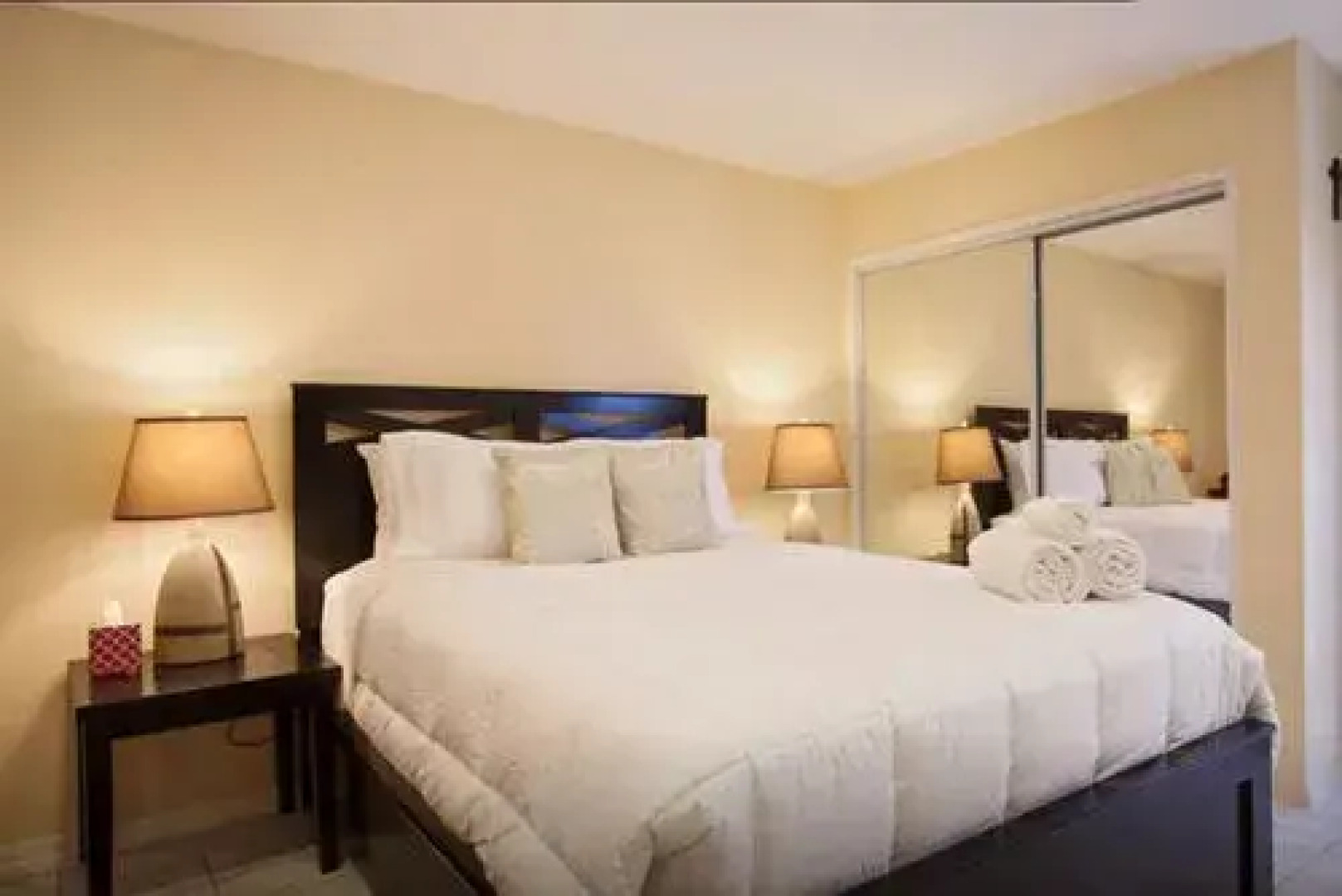 Burbank Spectacular Apt. Suite