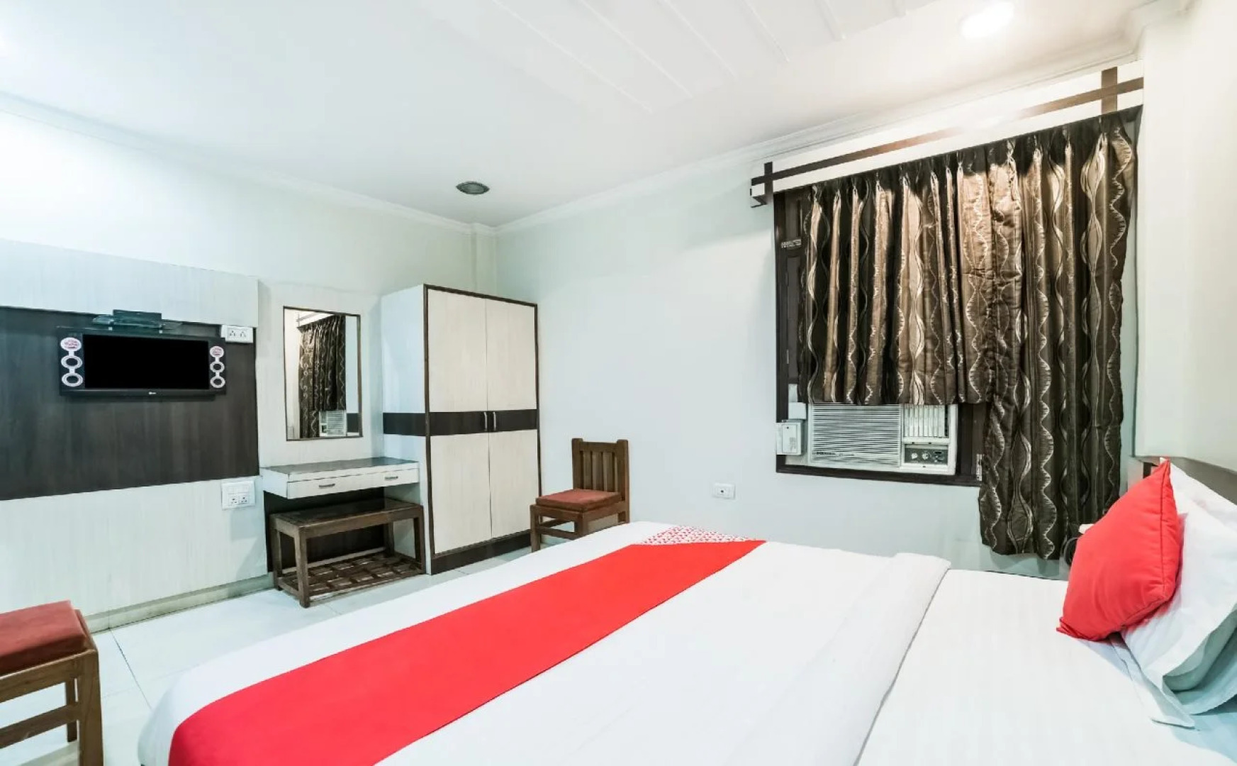 Hotel Anand by OYO Rooms