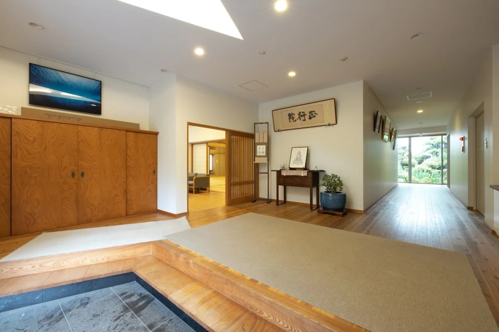 Temple Hotel Takeibo