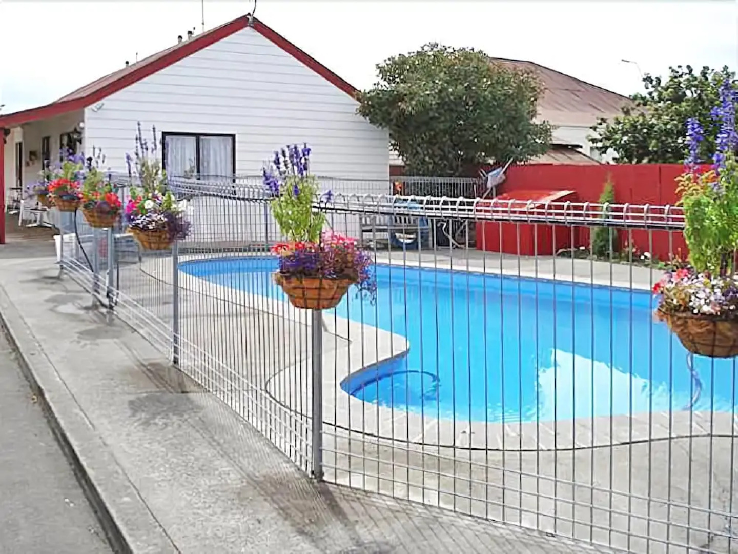 Gloucester House Motel