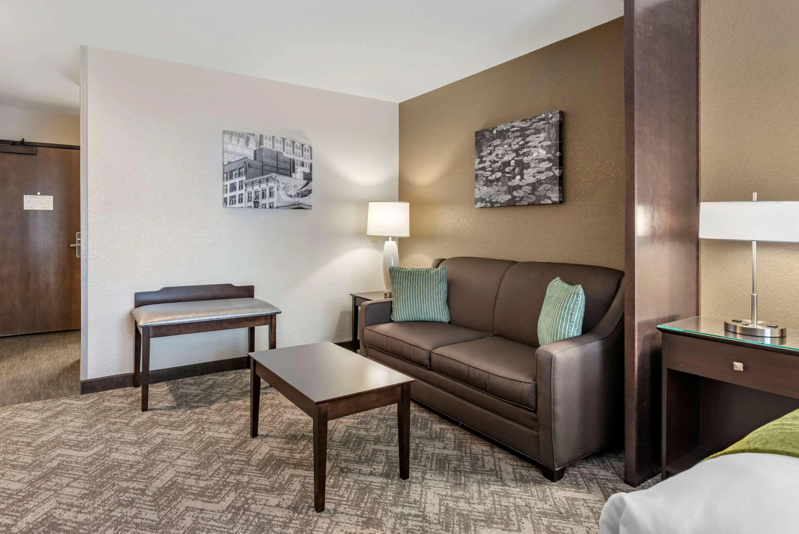 Comfort Inn & Suites Tualatin - Lake Oswego South