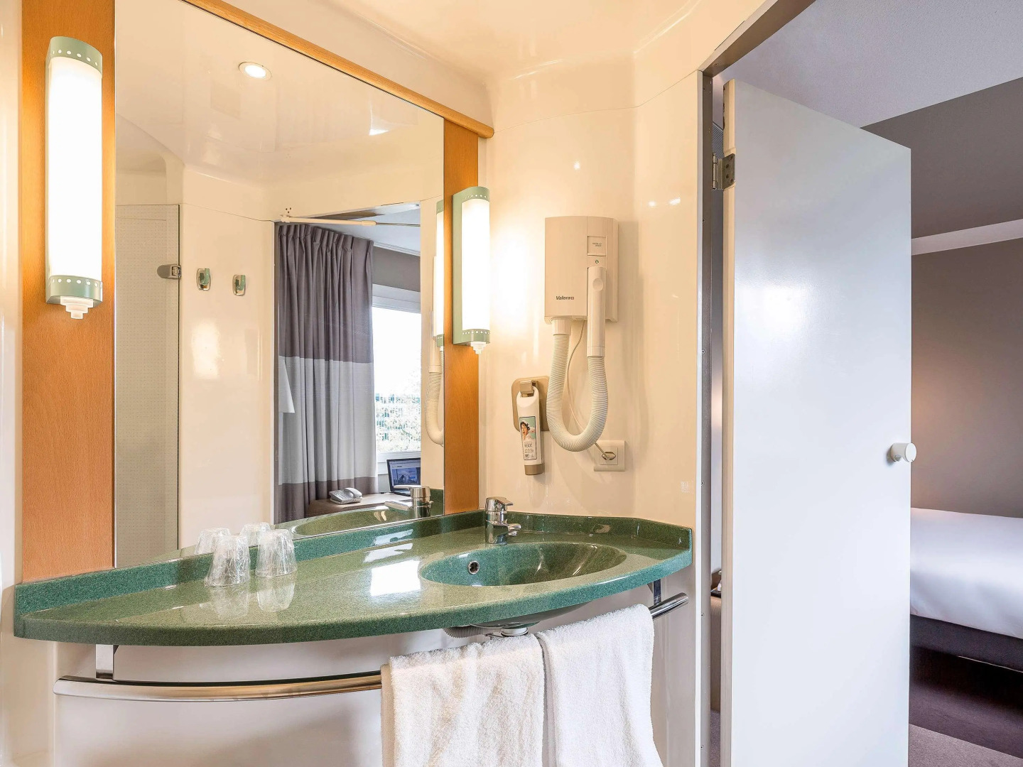 ibis Geneve Aeroport