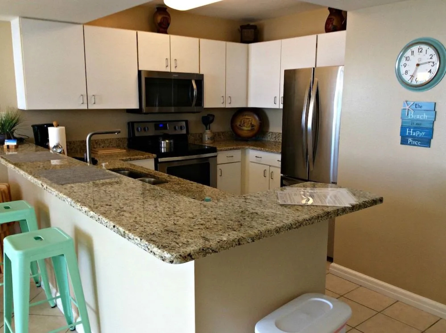 Pelican Beach Resort by Colasan