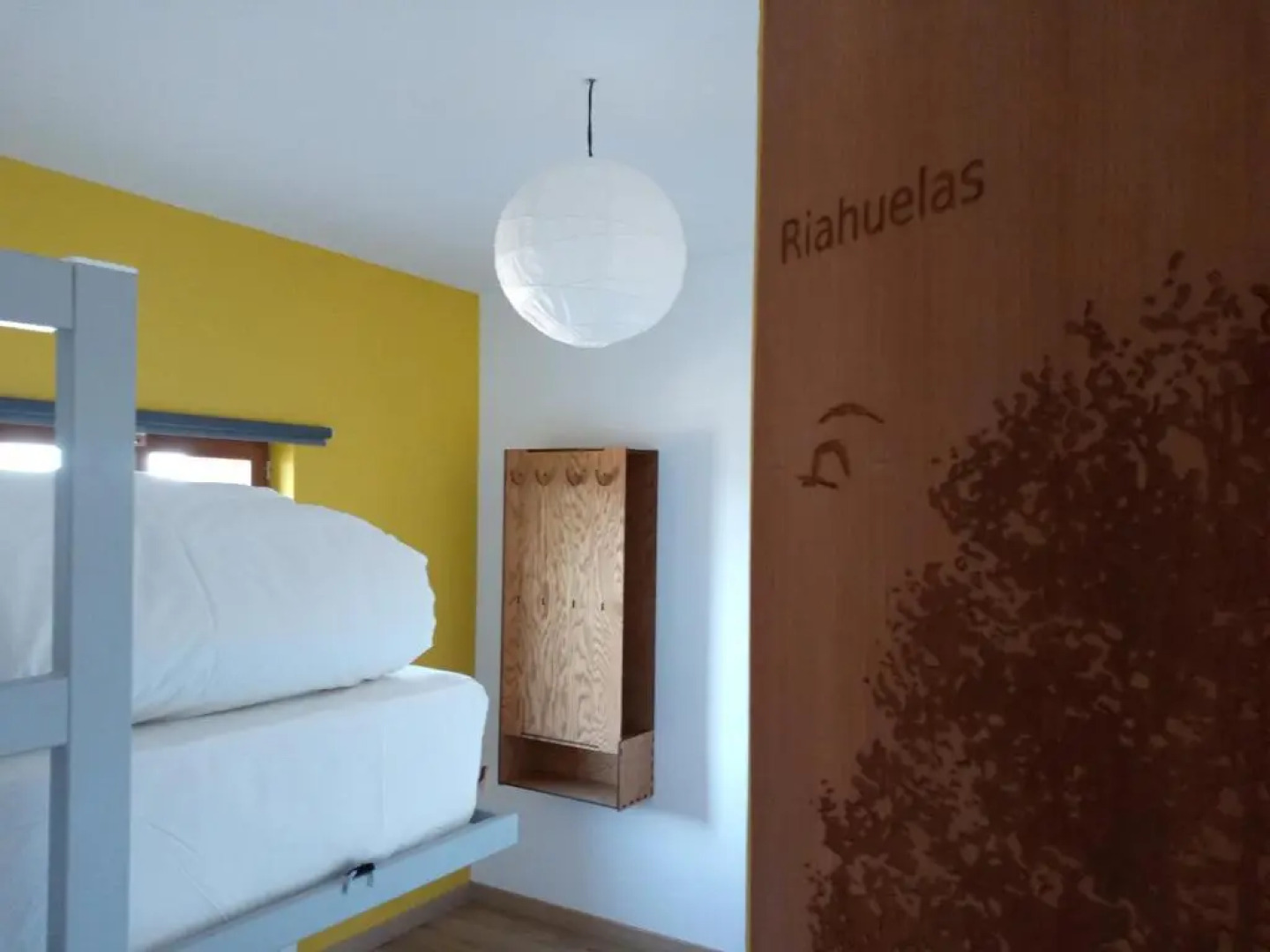 Albergue Fresno de Cantespino - La Tormenta