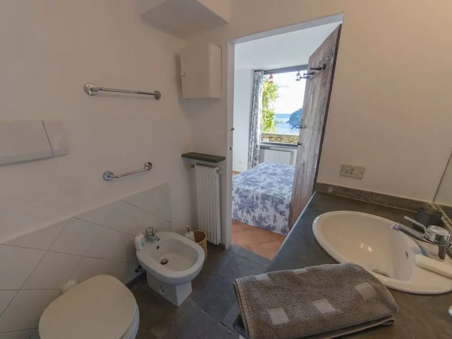 Hintown Unbelievable GuestHouse