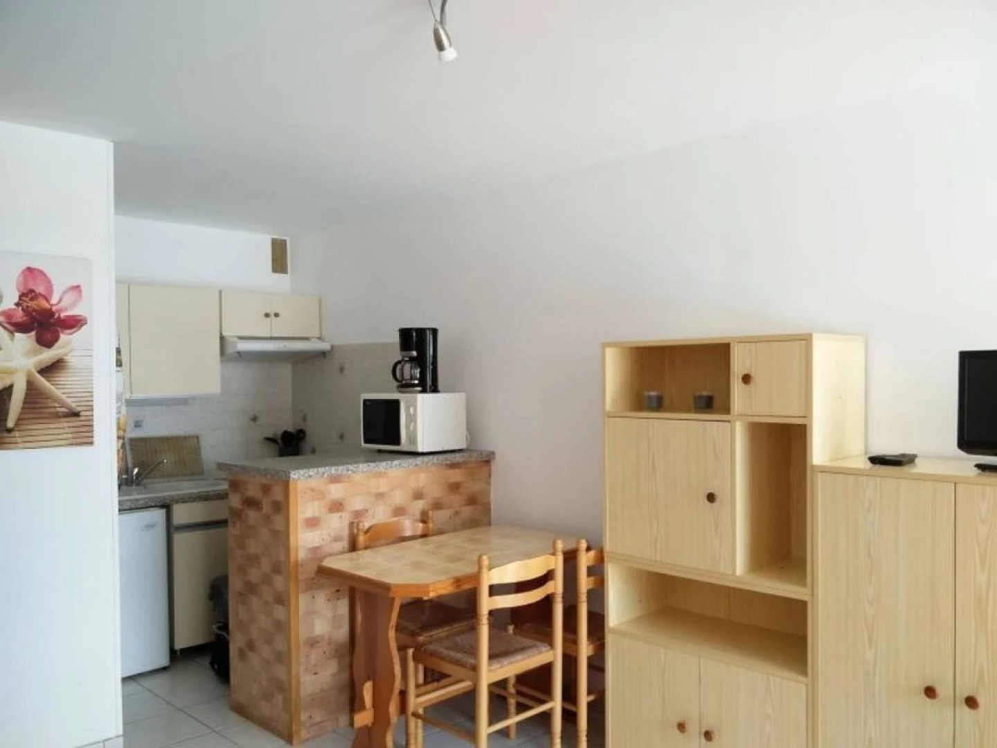 Studio in Gruissan, With Pool Access and Furnished Balcony - 200 m Fro