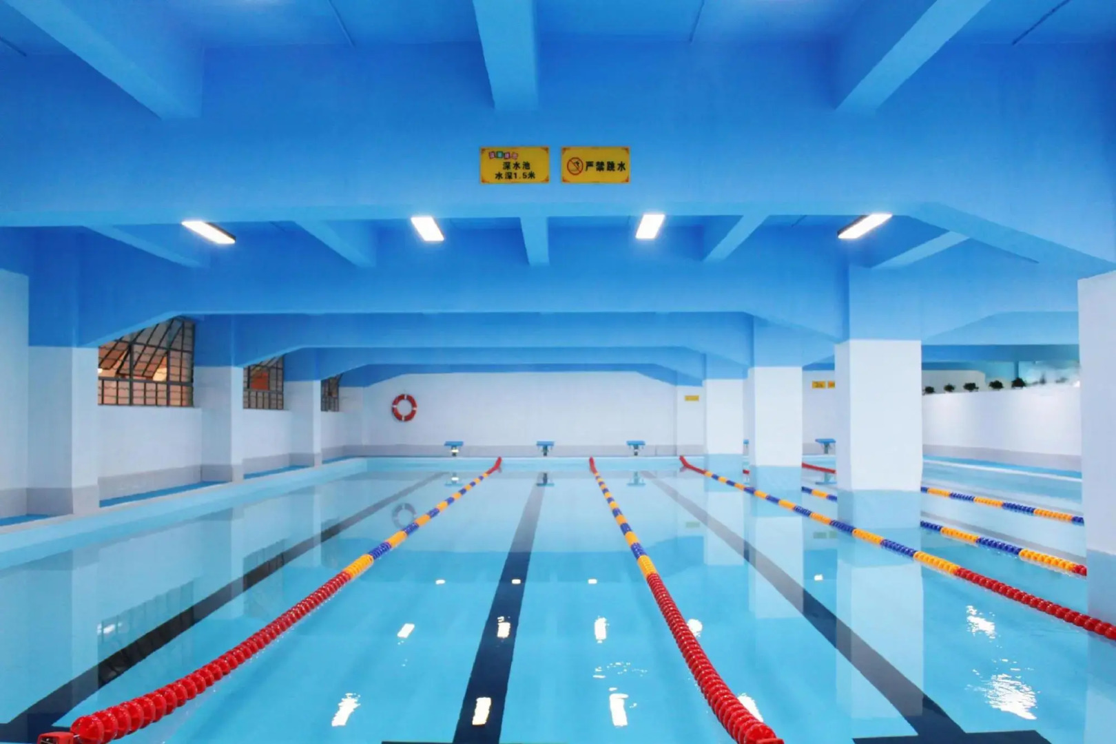 Chuxiong WeishengXiongbao Hotel