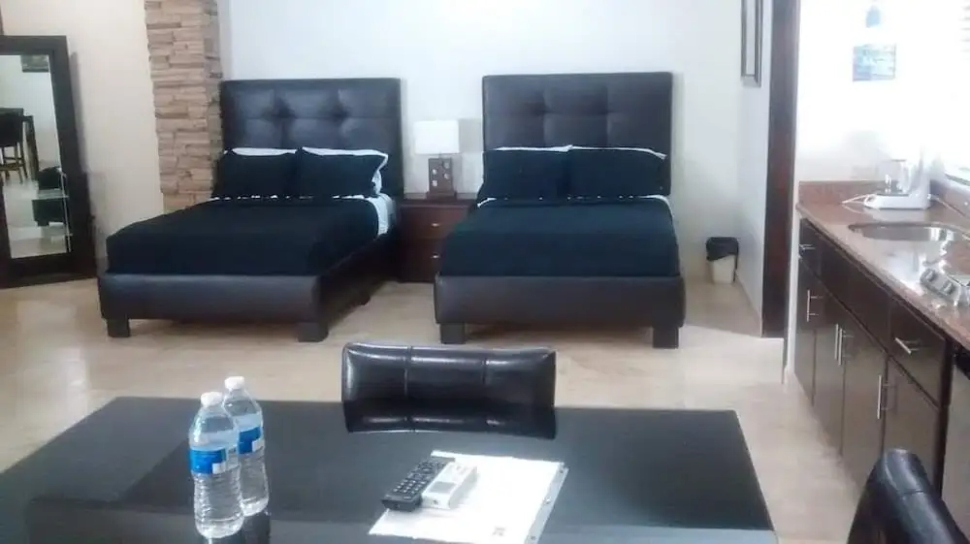 Premier Hotel Suites