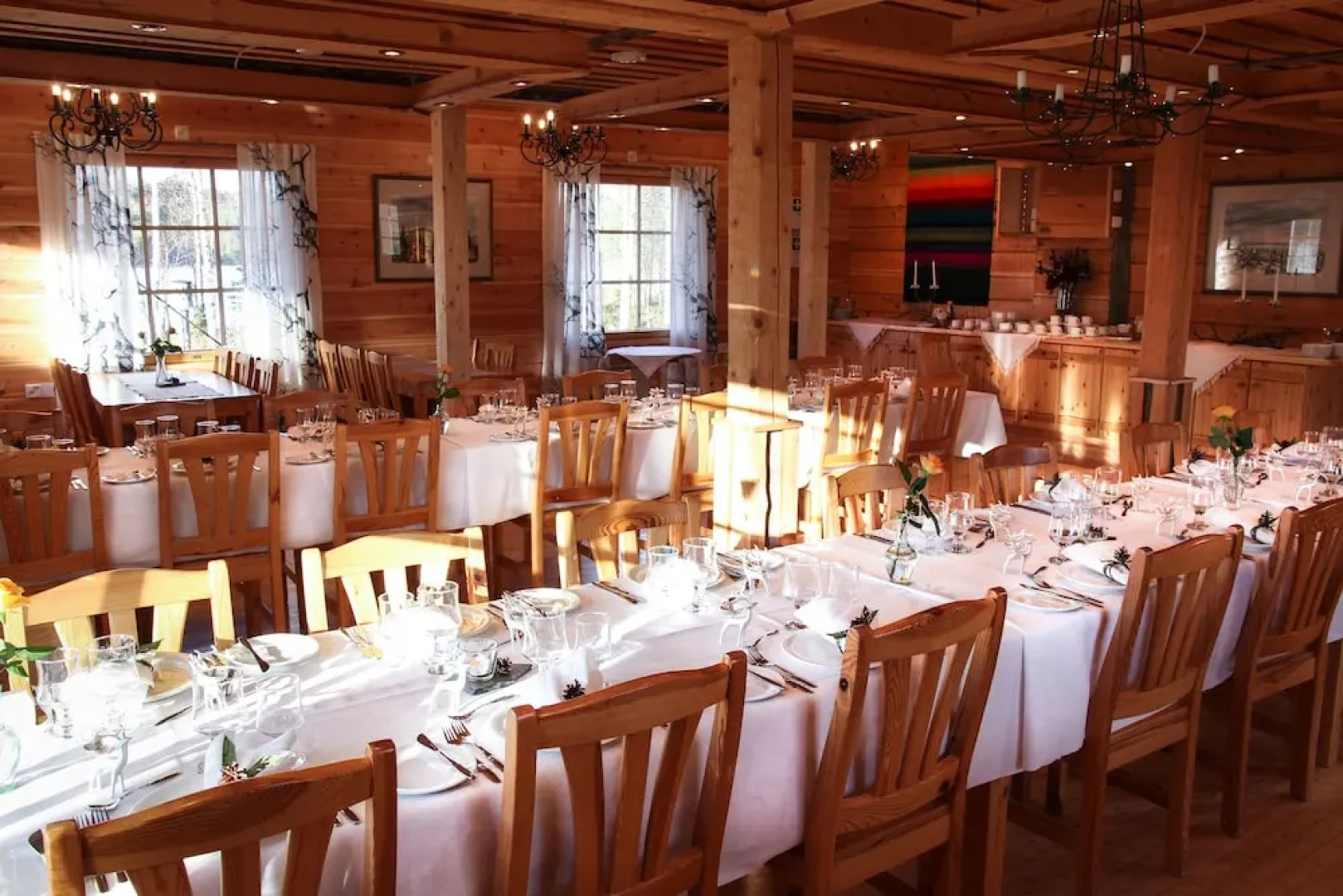 Isokenkäisten Klubi, Wilderness lodge