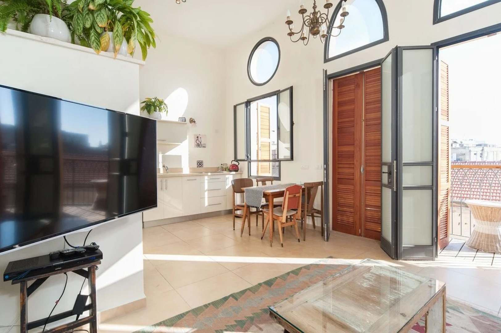 Sea N' Rent - Shimon HaTzadik 6/2