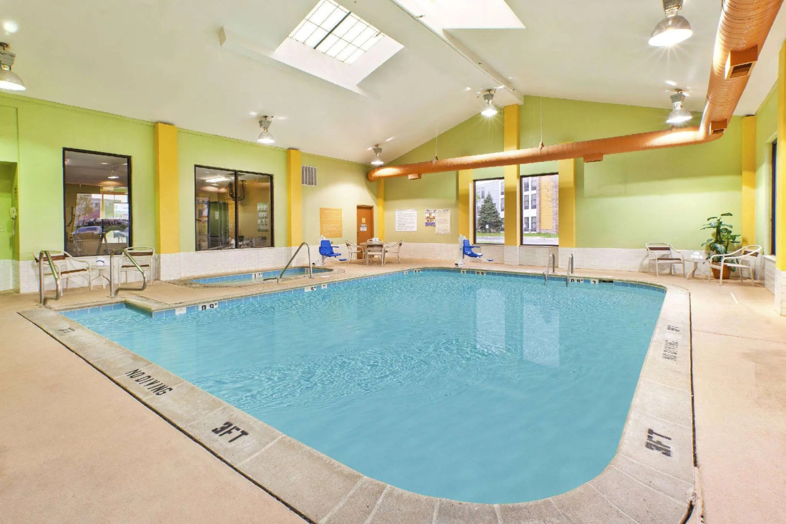 Comfort Inn & Suites Fishers - Indianapolis