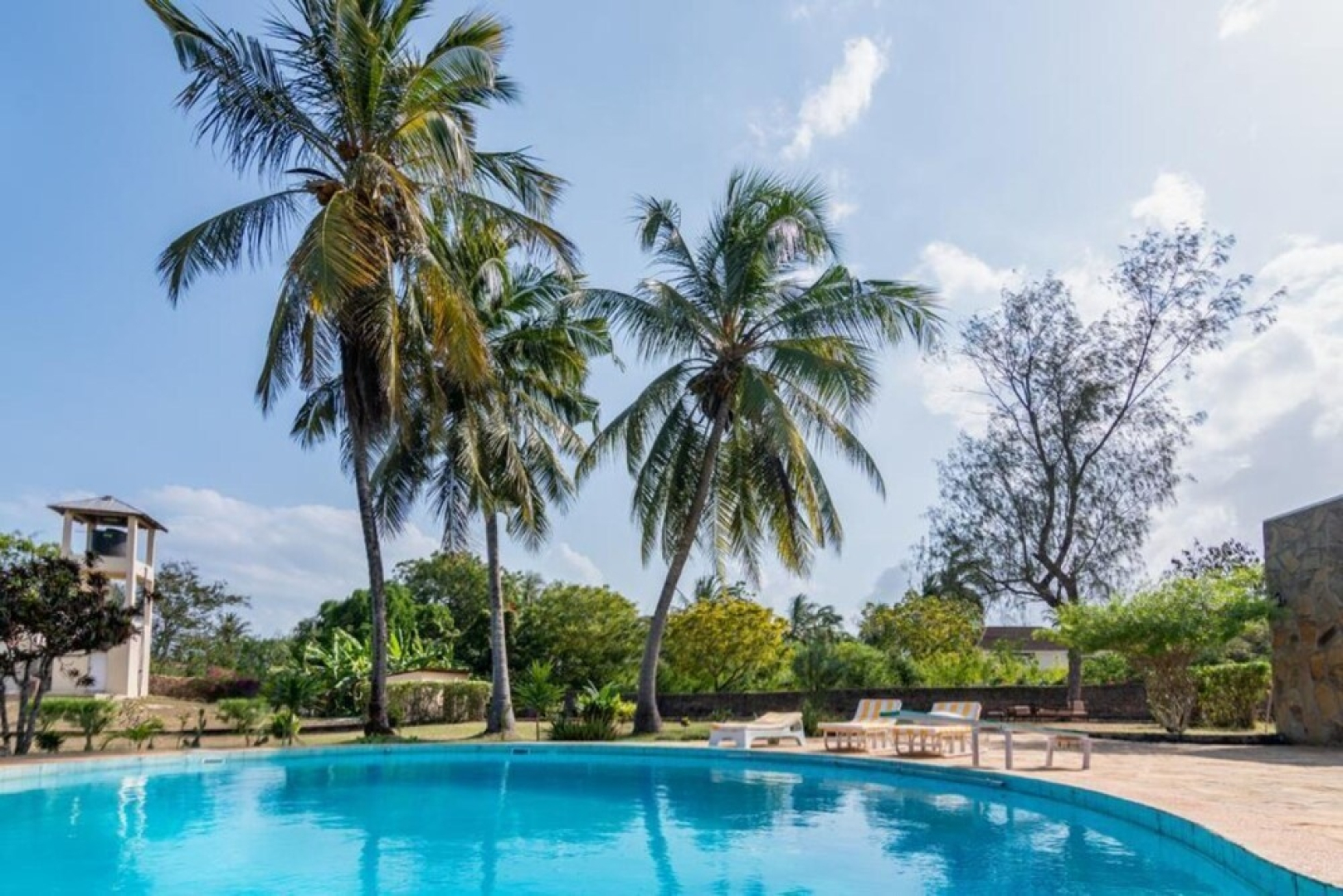 Diani Luxury Apartments by CHH