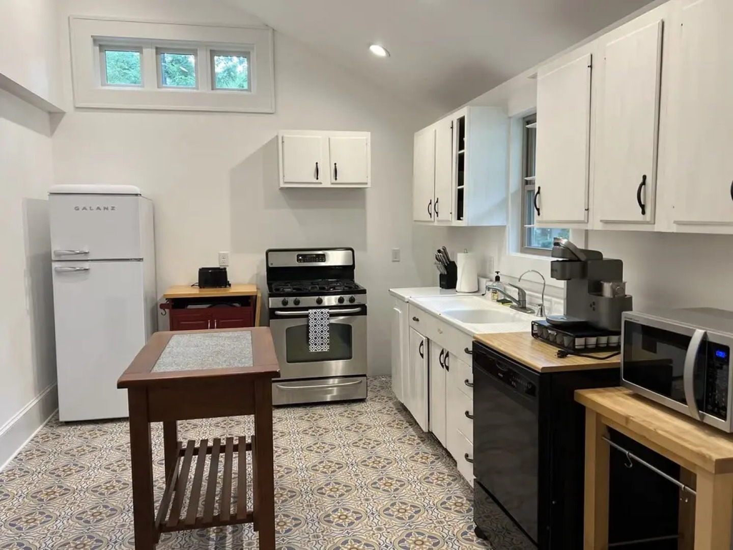 Charming Historic Home Near Downtown Hendersonville 3 Bedroom Home by Sunscape Property Management