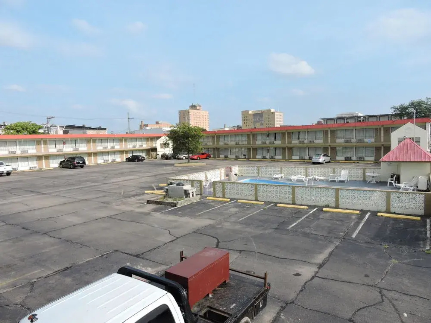 Budget Host Hutchinson