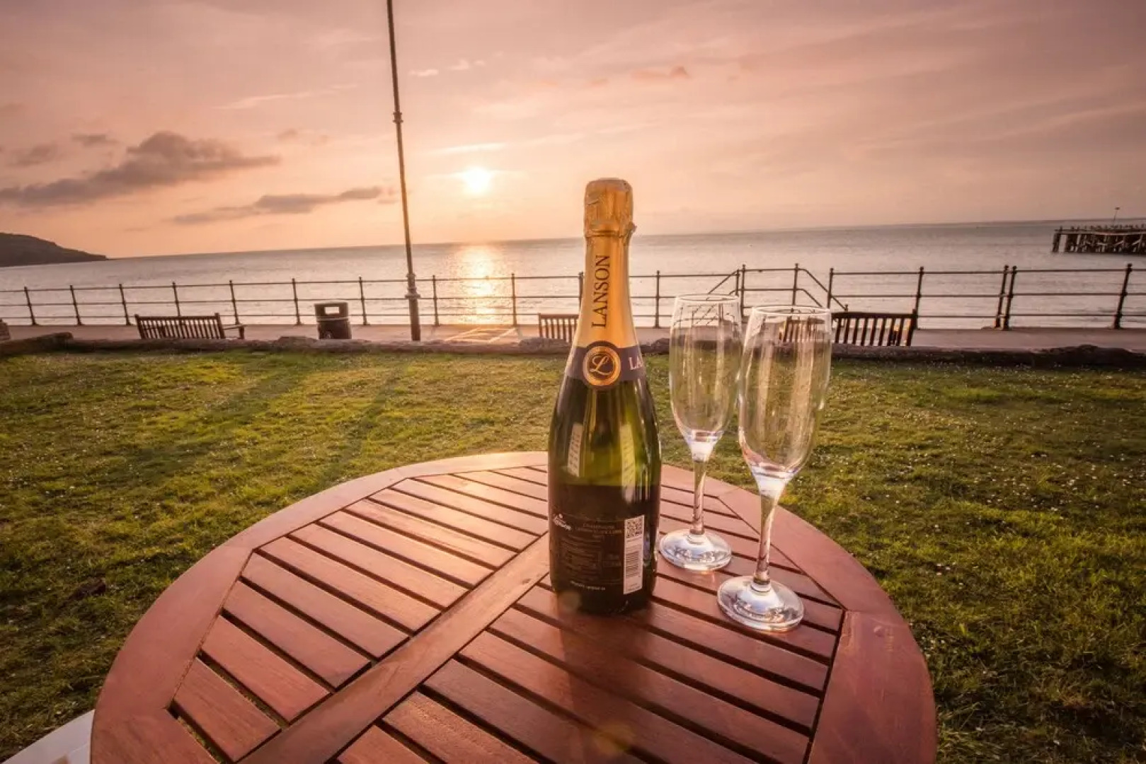 Pier View Apartment at Beach House