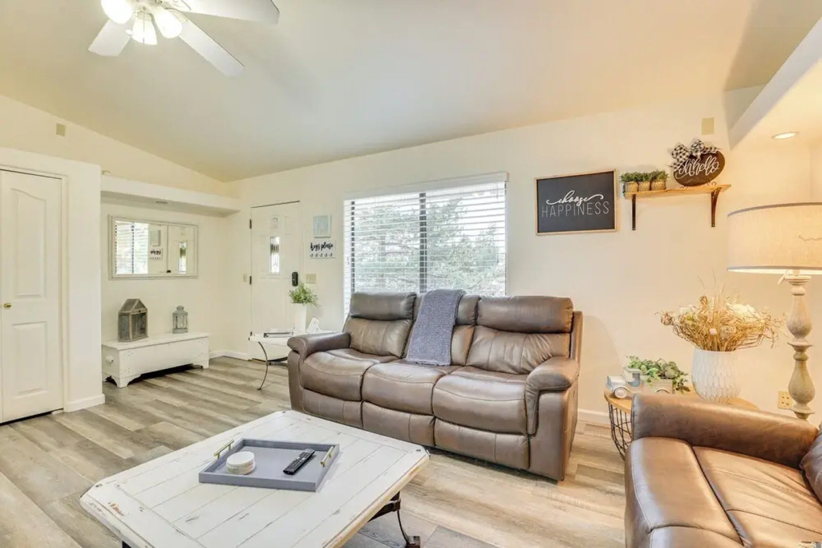 Hike, Sled & Snowshoe! Family Retreat in Payson