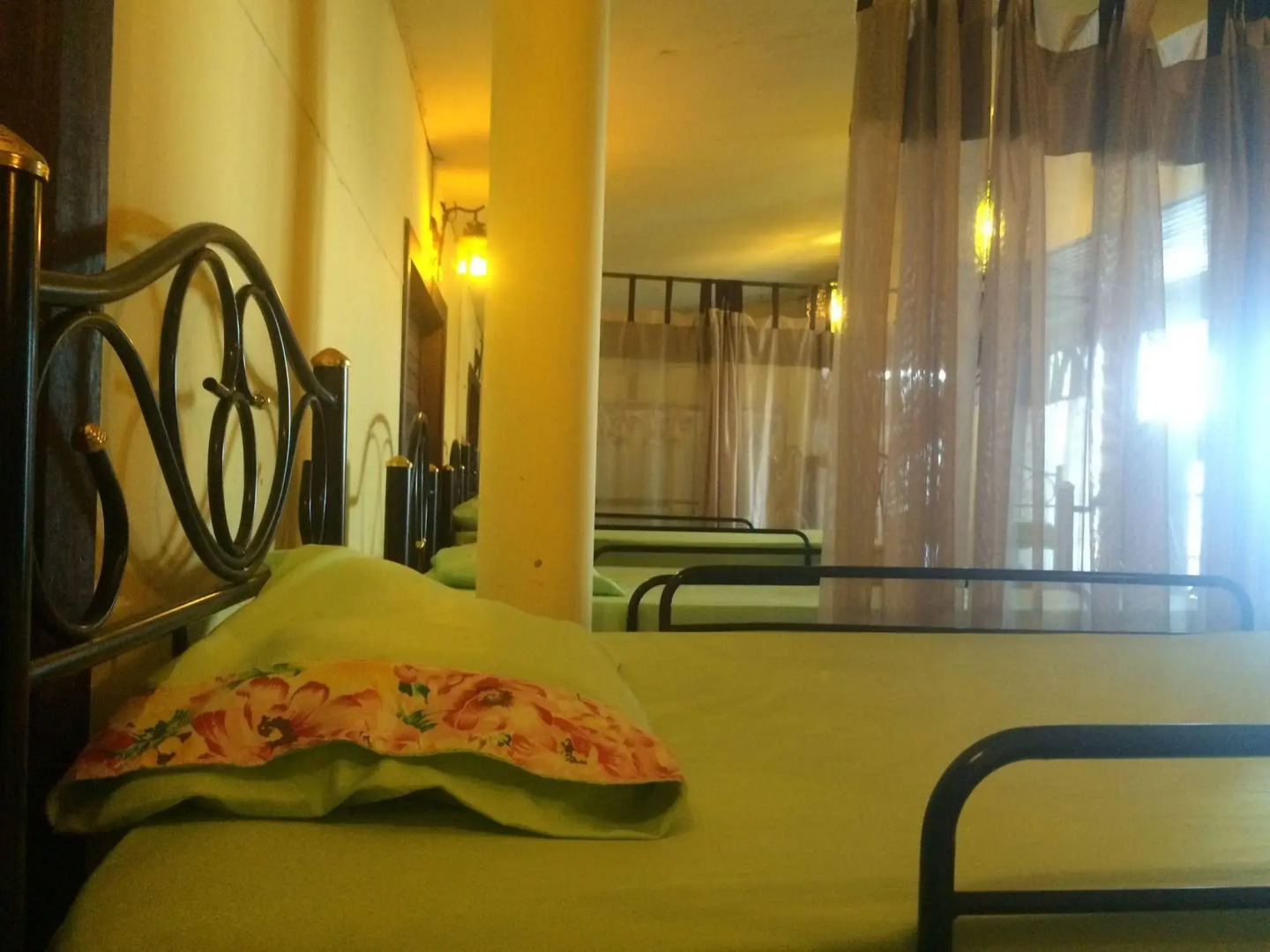 Supreeya Guesthouse - Hostel