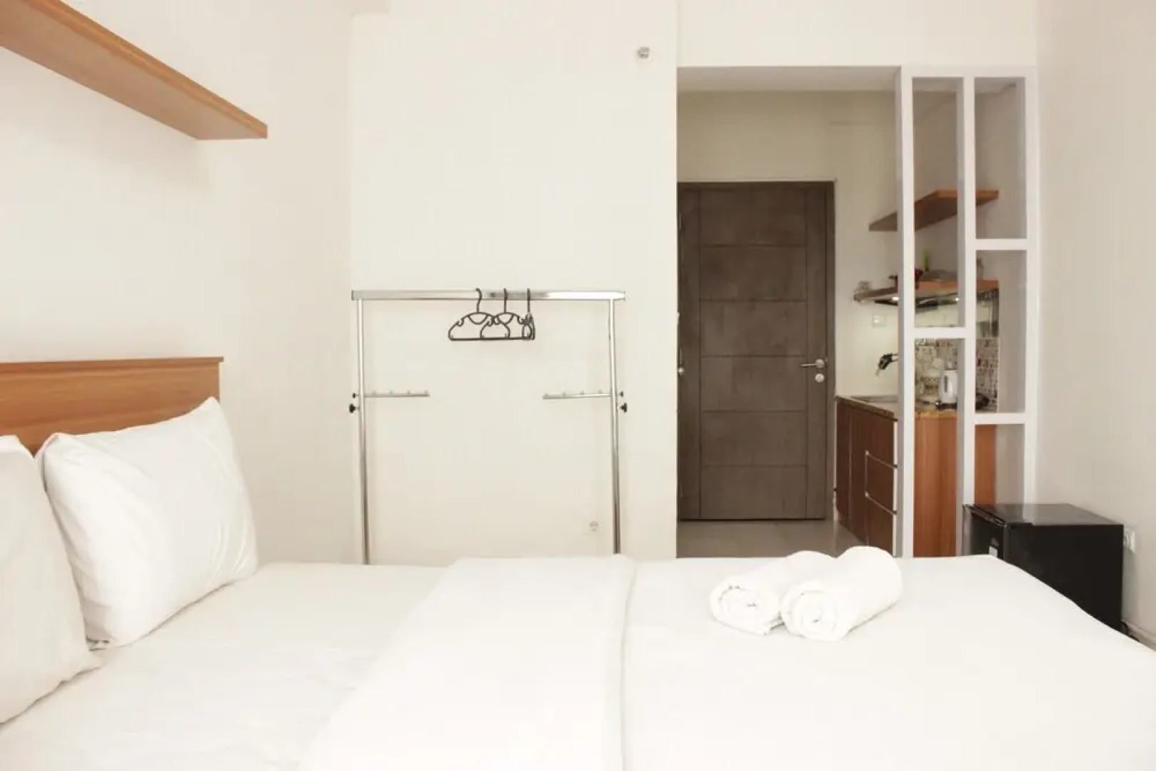 Comfy Studio Apartment Easton Park Residence Jatinangor Near UNPAD