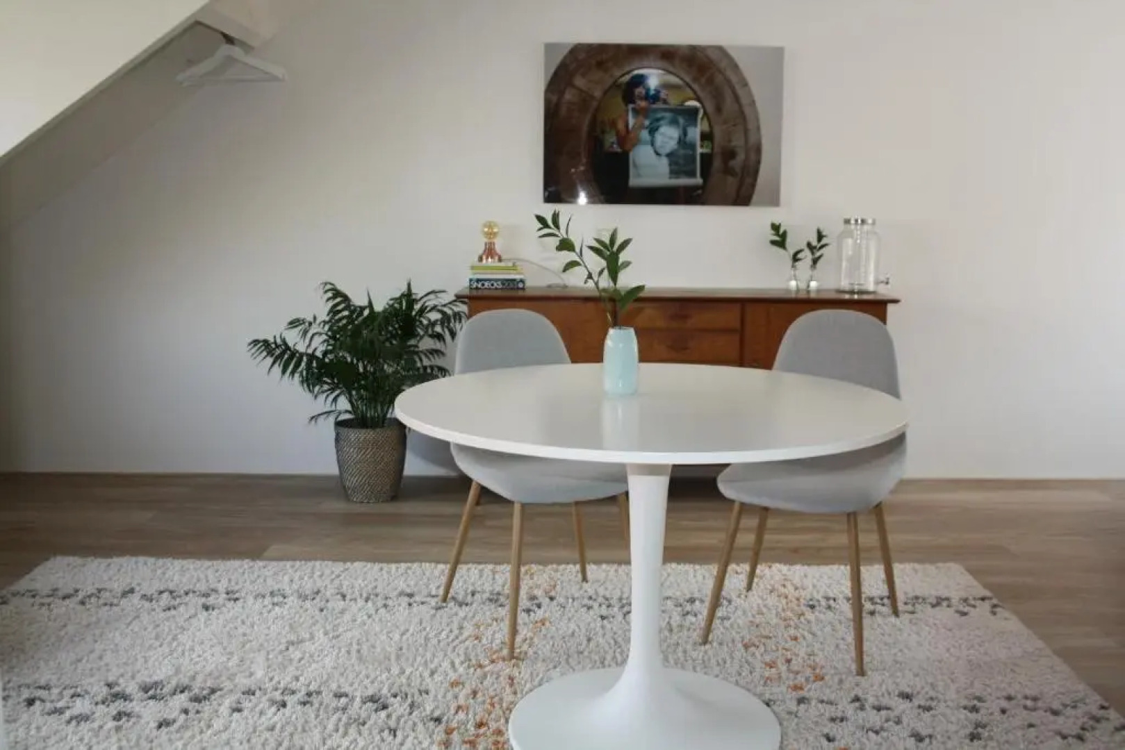 Private top floor, 150 m from the beach!