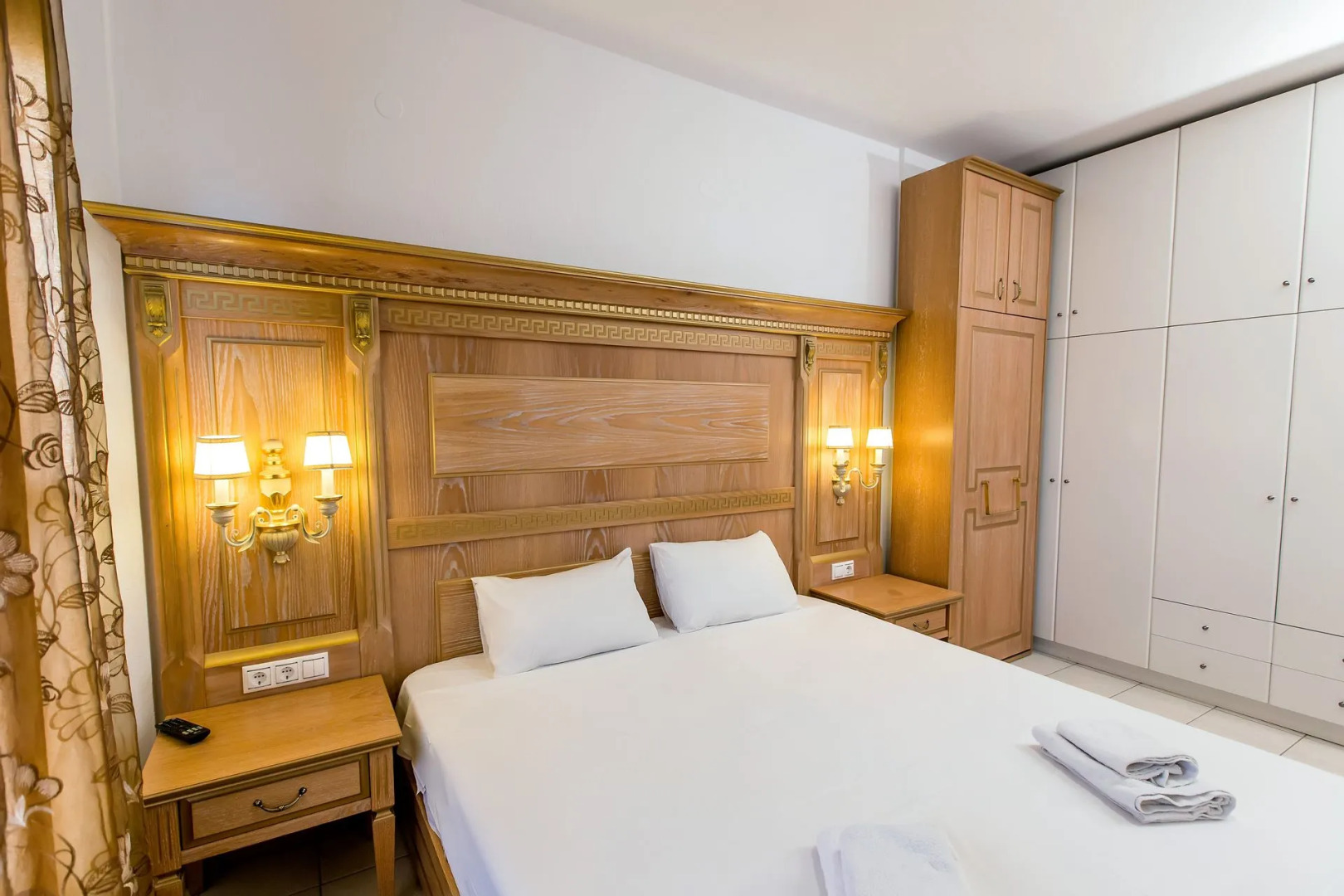 Villa Beach, by Greek Pride