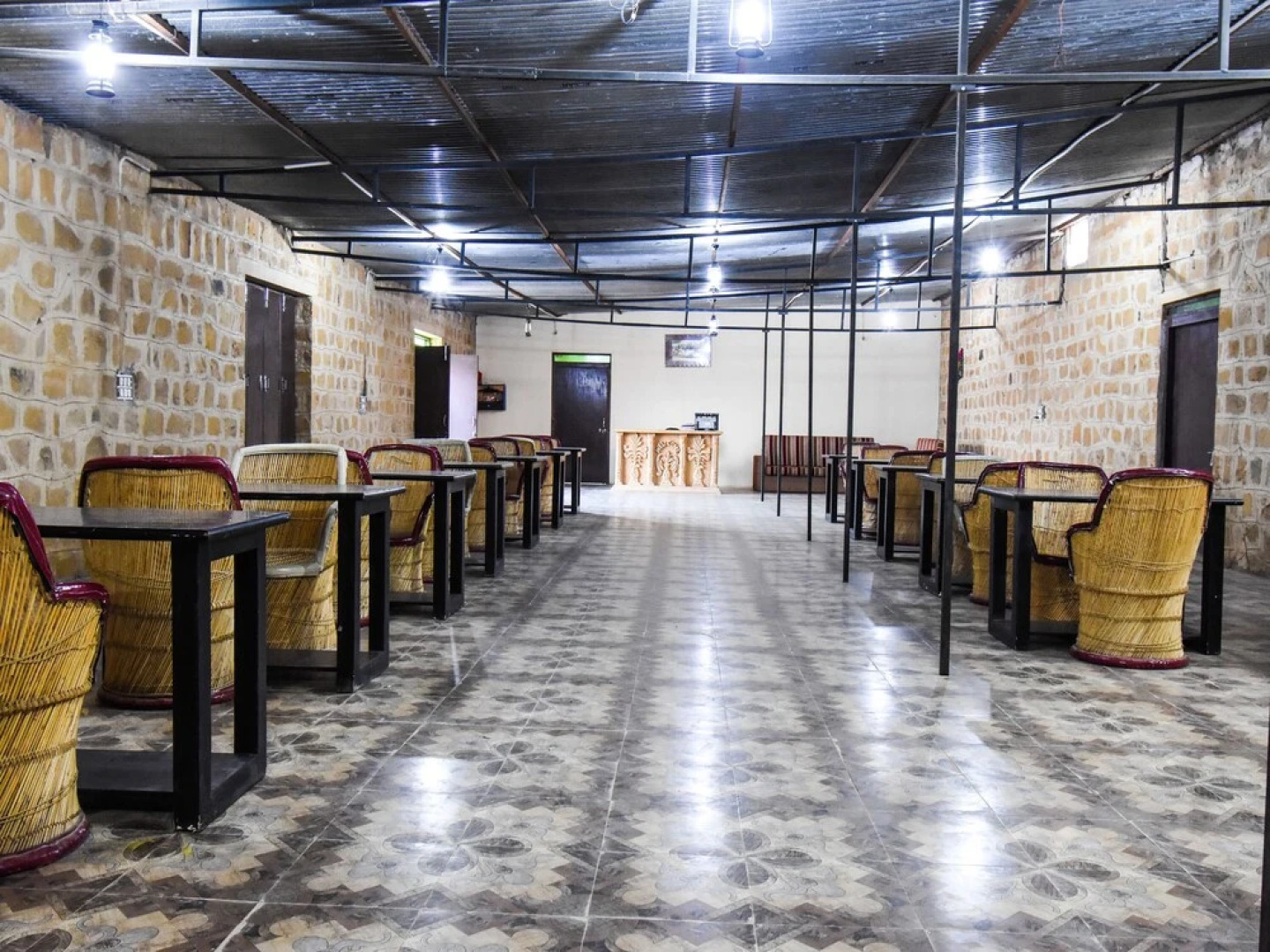 OYO 23679 Shivas Heritage