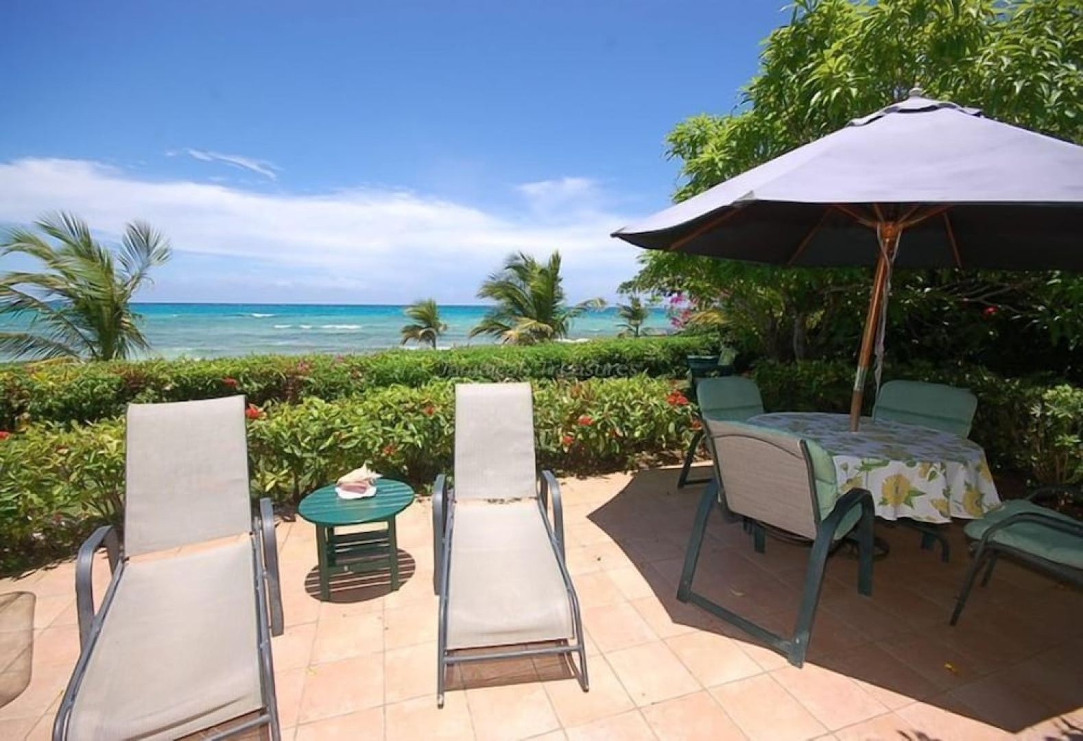 Ebb Tide, 4BR by Jamaican Treasures