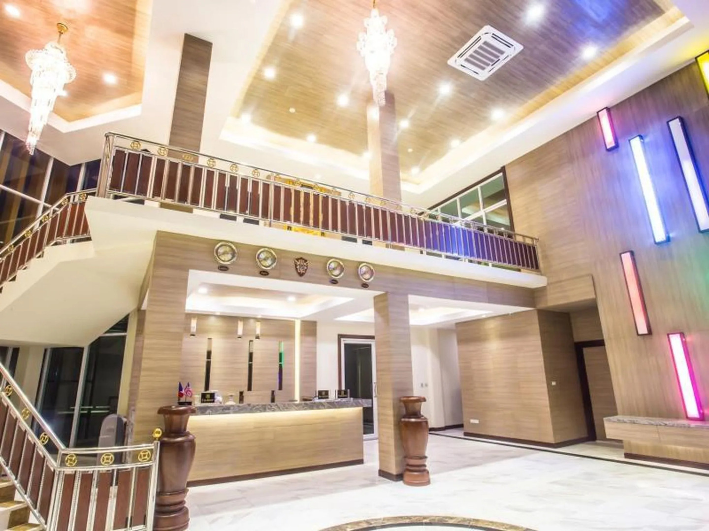 Saint Tropez Beach Resort Hotel