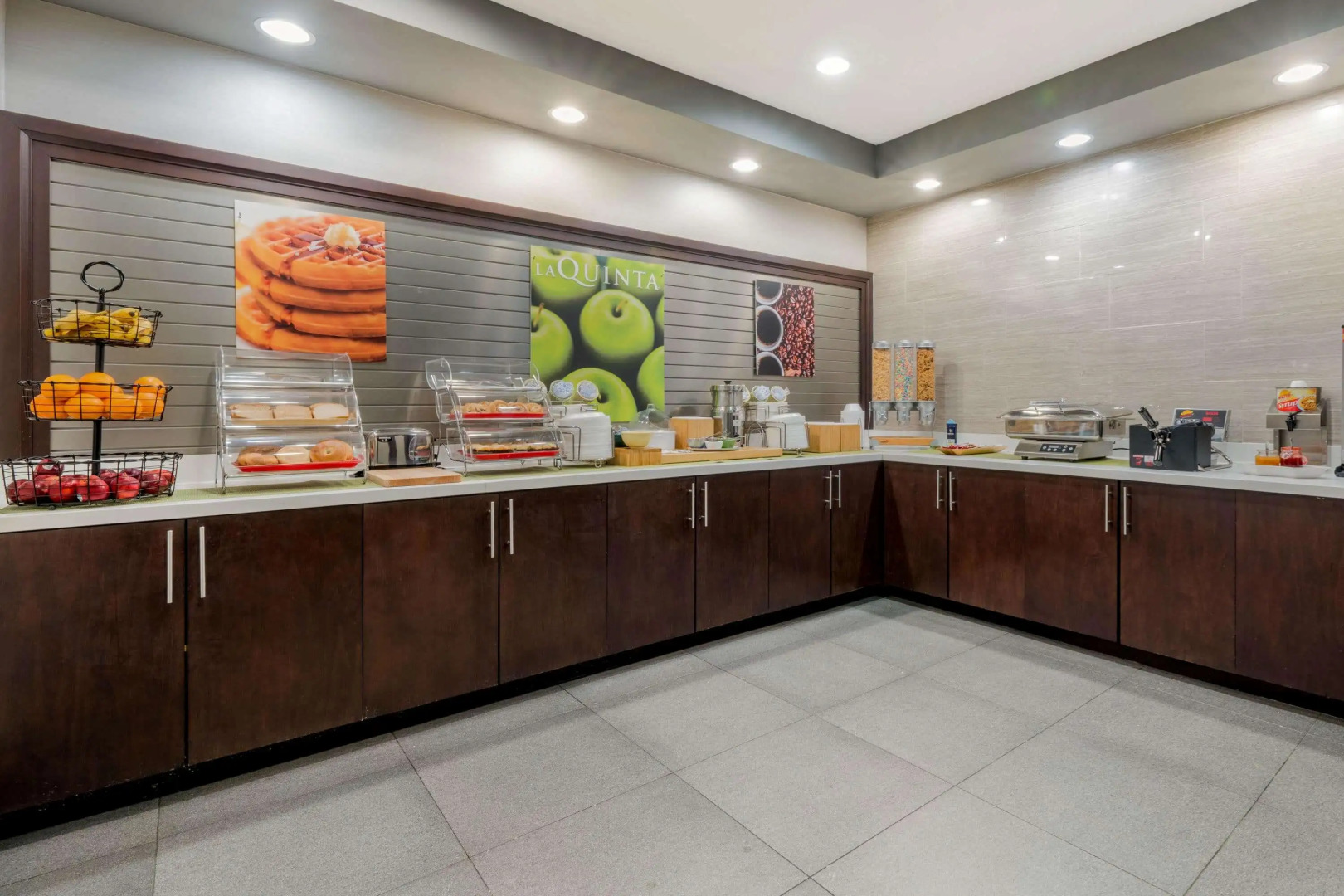La Quinta Inn & Suites by Wyndham Fort Worth Arlington West