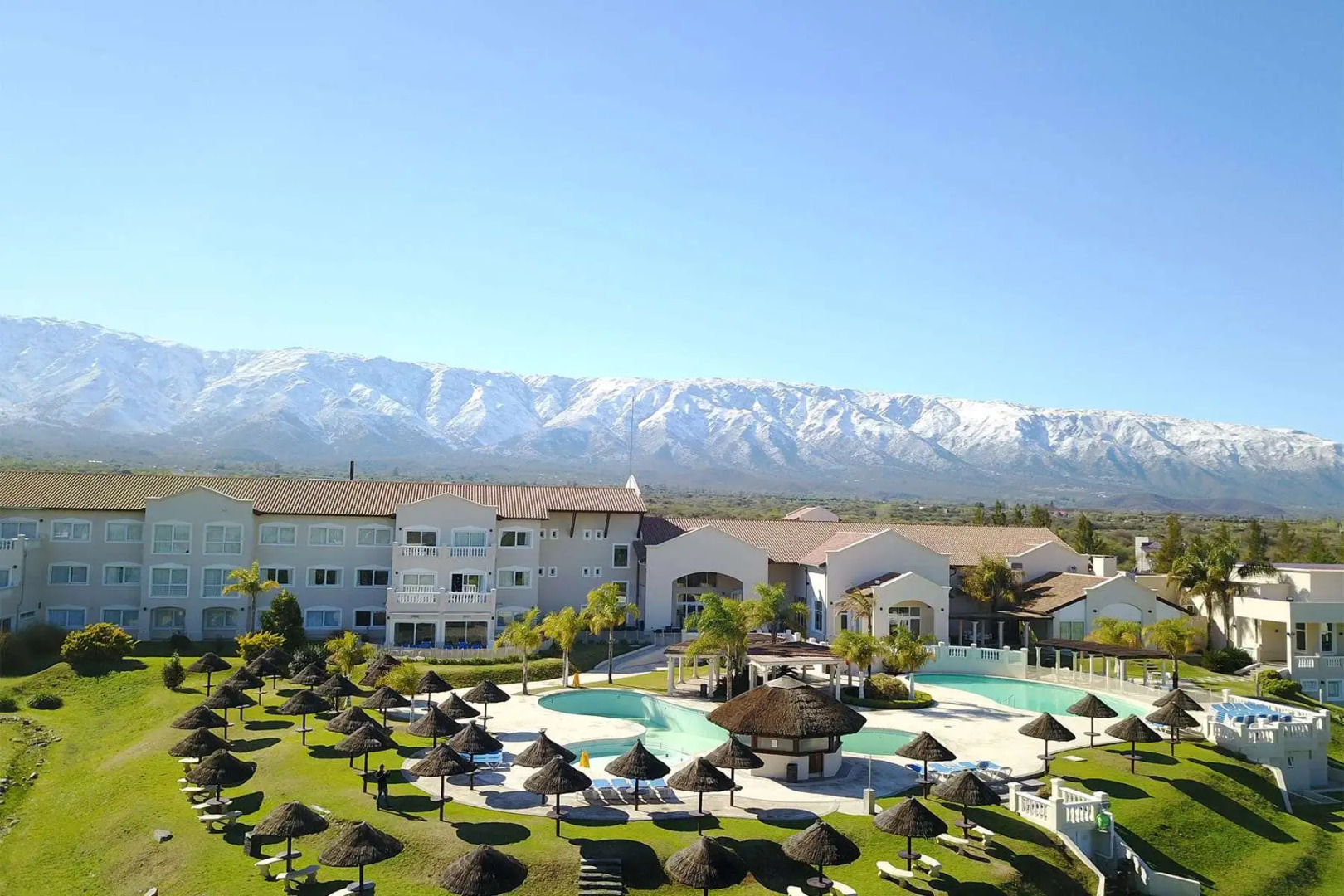 Howard Johnson Hotel & Convention Center by Wyndham, Merlo