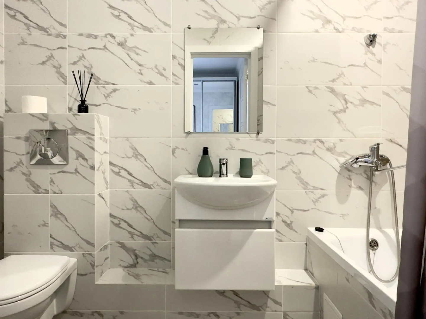 Премьер Апарт на Никулина 8