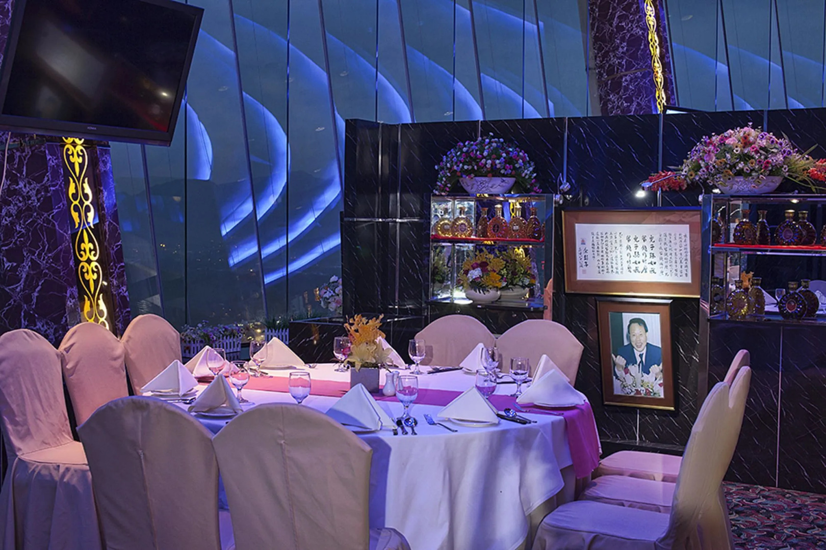 Renaissance Shenzhen Luohu Hotel