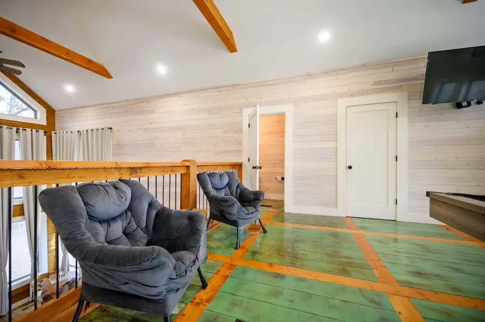 Stardust Hollow Cabin for 14