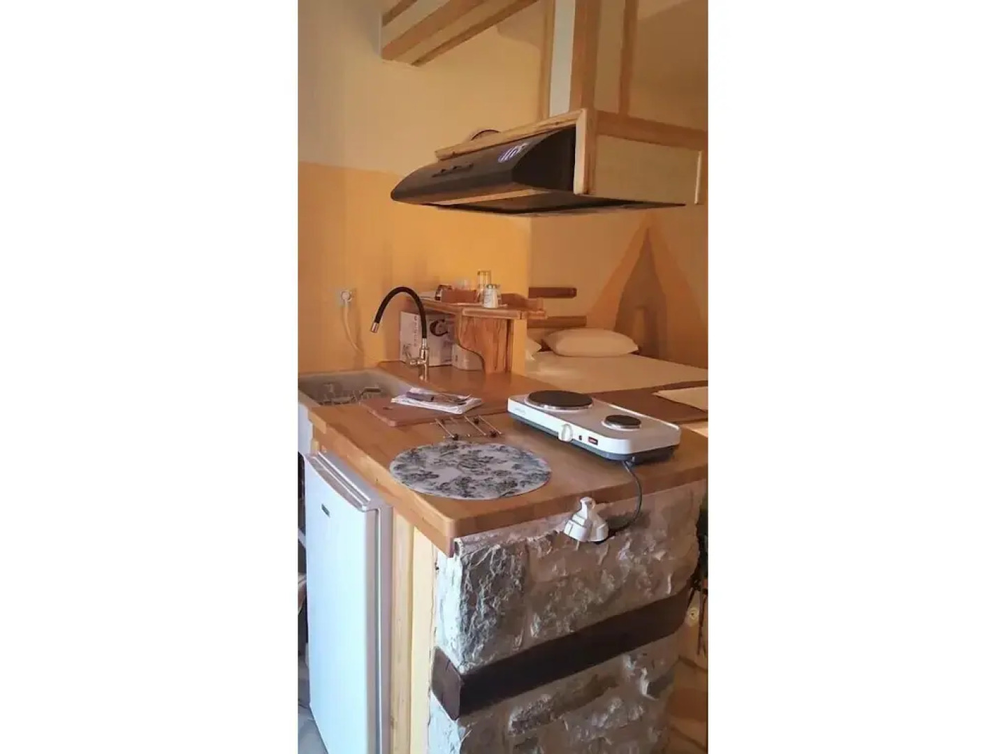 Victoria's Country Apartments