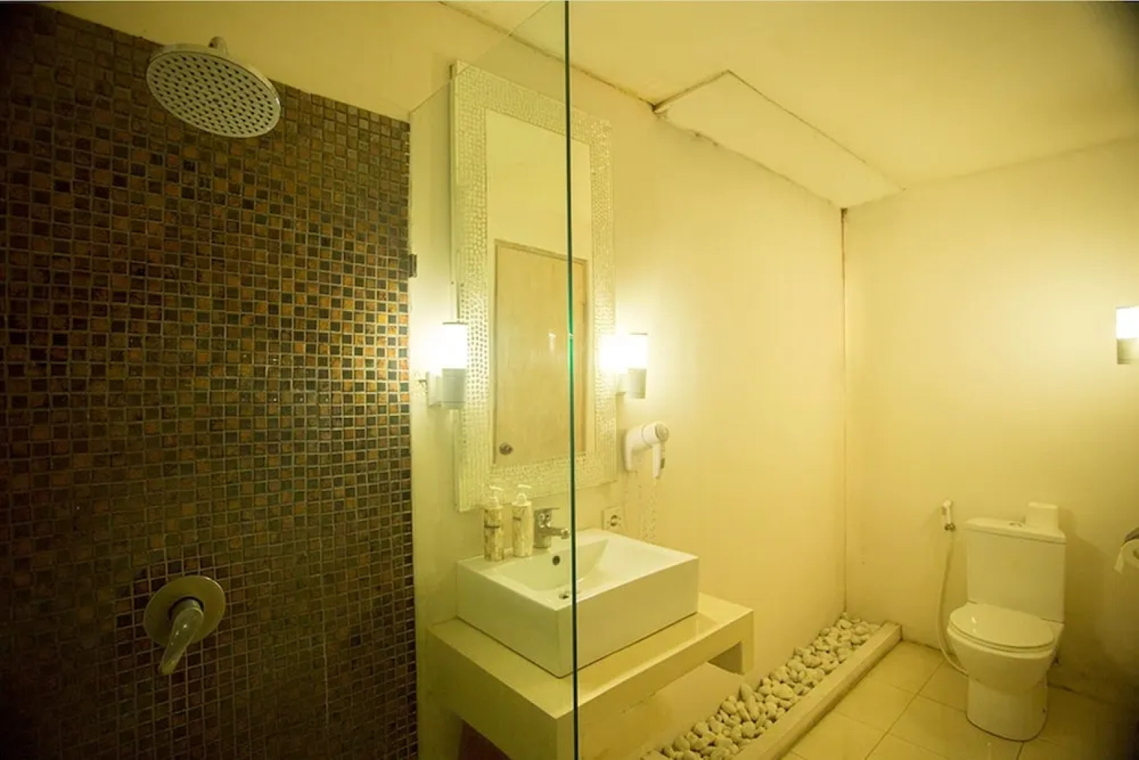 La Cabana Hotel and Villas