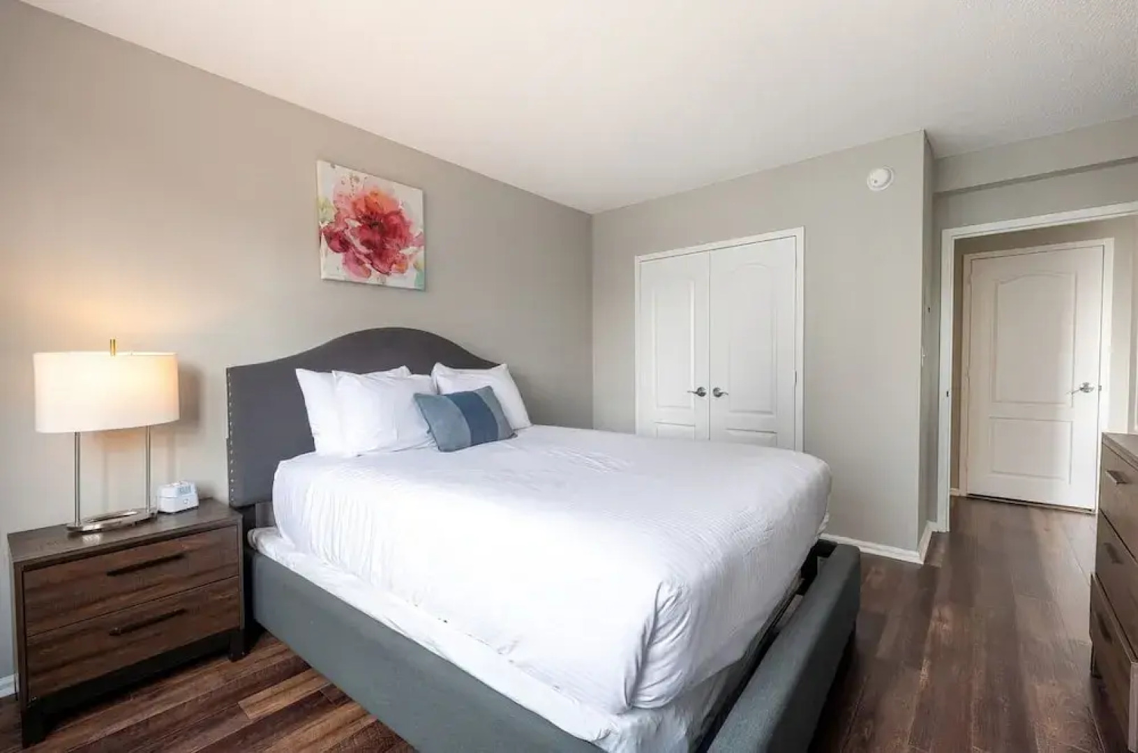 15 Bank Street - BSC-207L