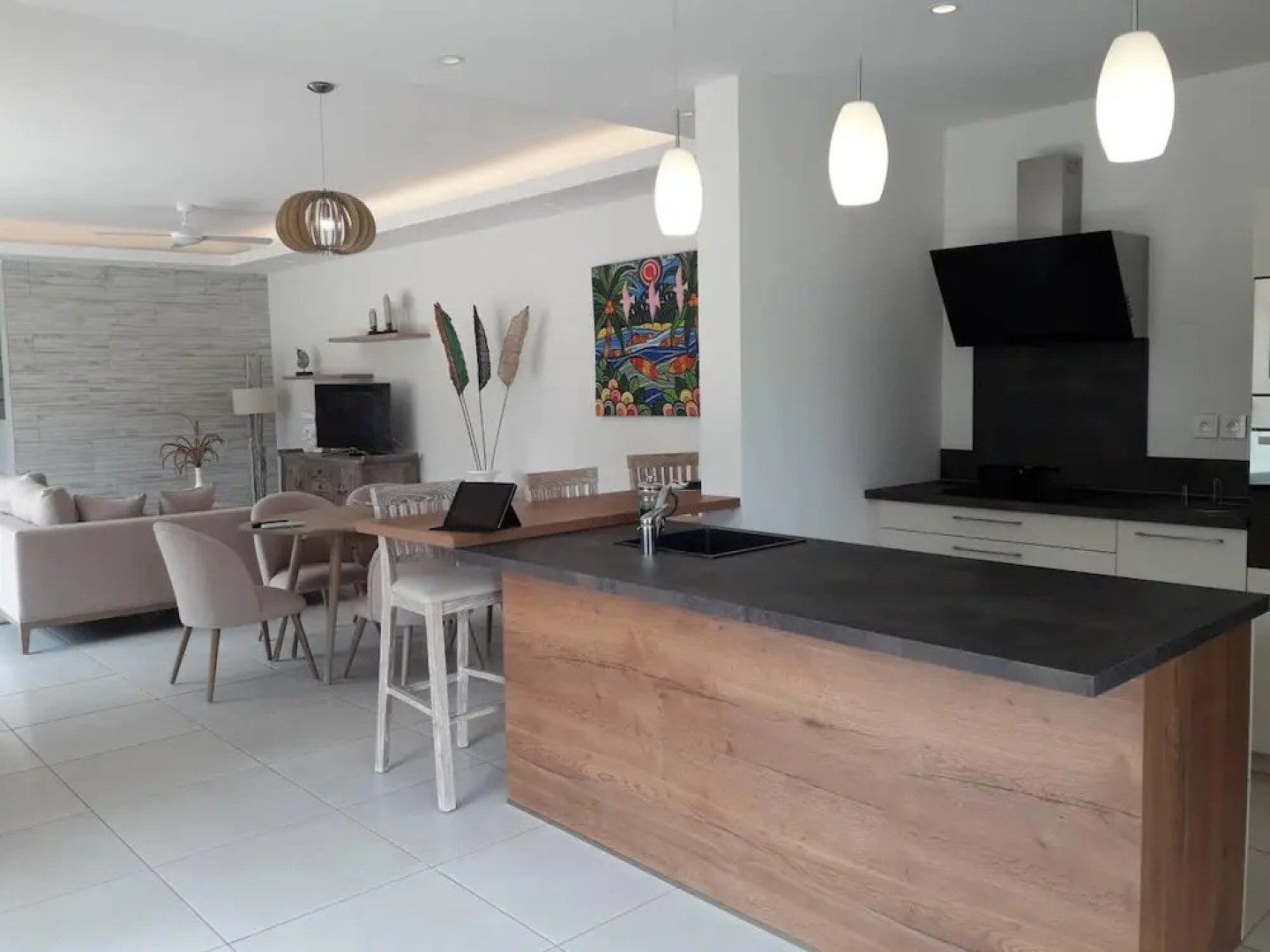 Villa with 3 Bedrooms in Pereybere, Grand Baie, with Private Pool, Enclosed Garden And Wifi