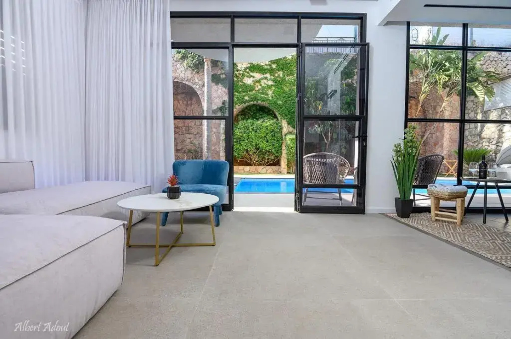 סוויטת הרמס- סוויטת פאר עם בריכת שחיה פרטית