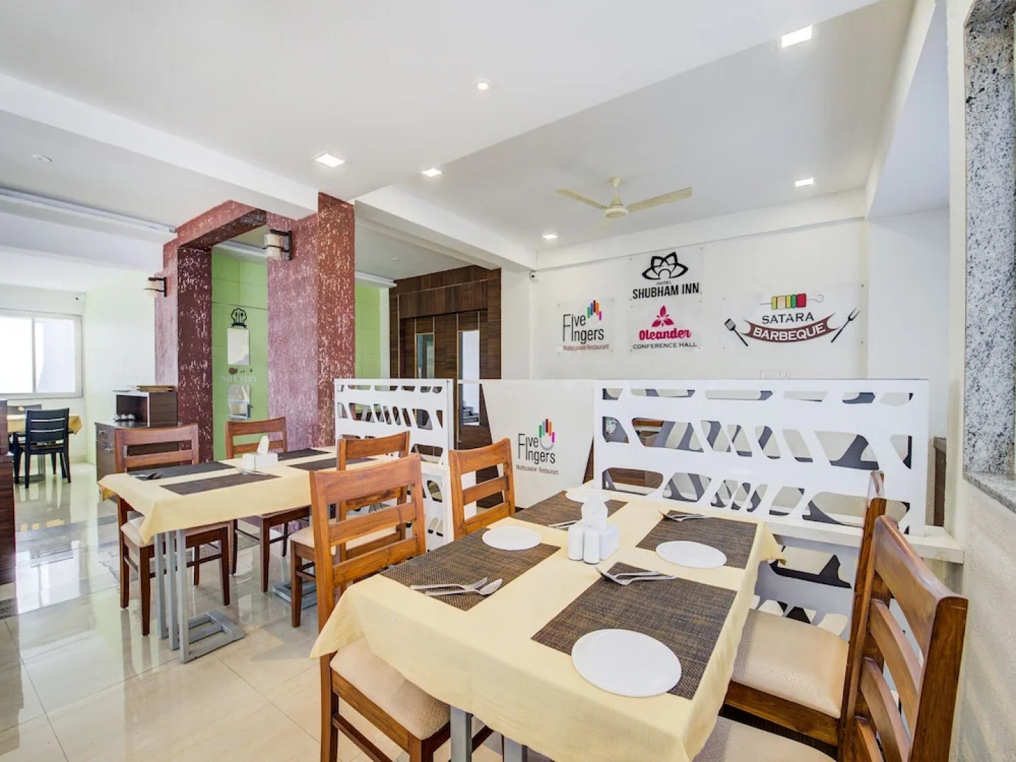 OYO 28164 Hotel Shubham Inn
