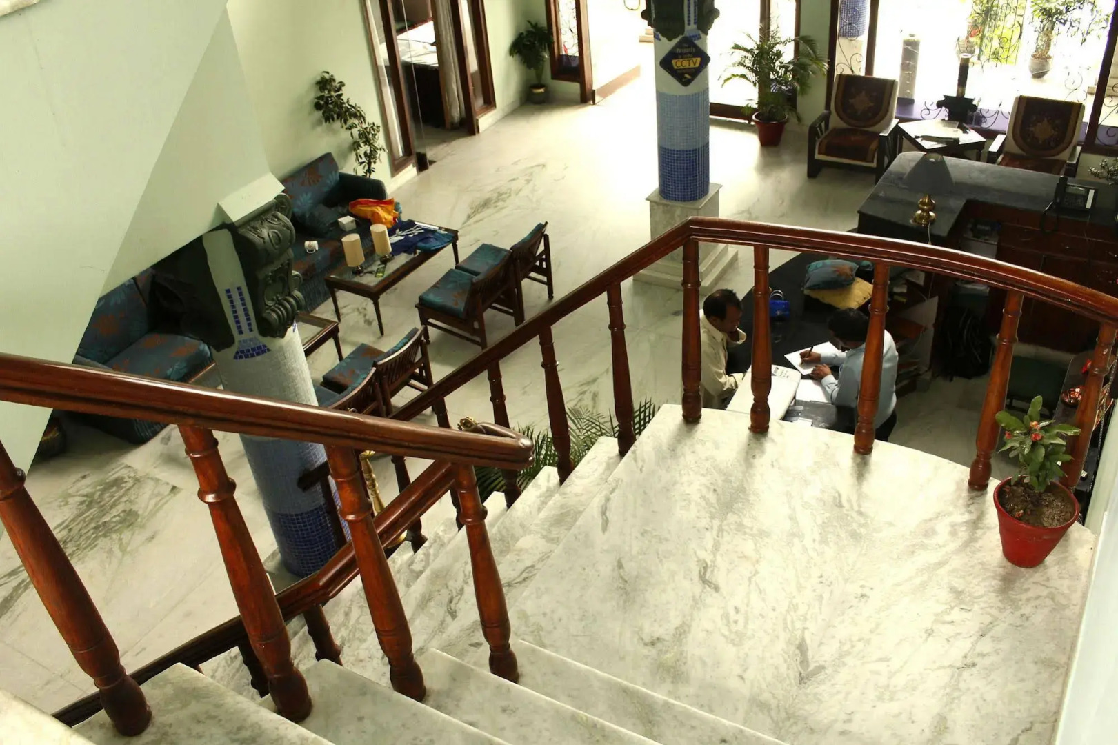 OYO Premium Khanyara Road