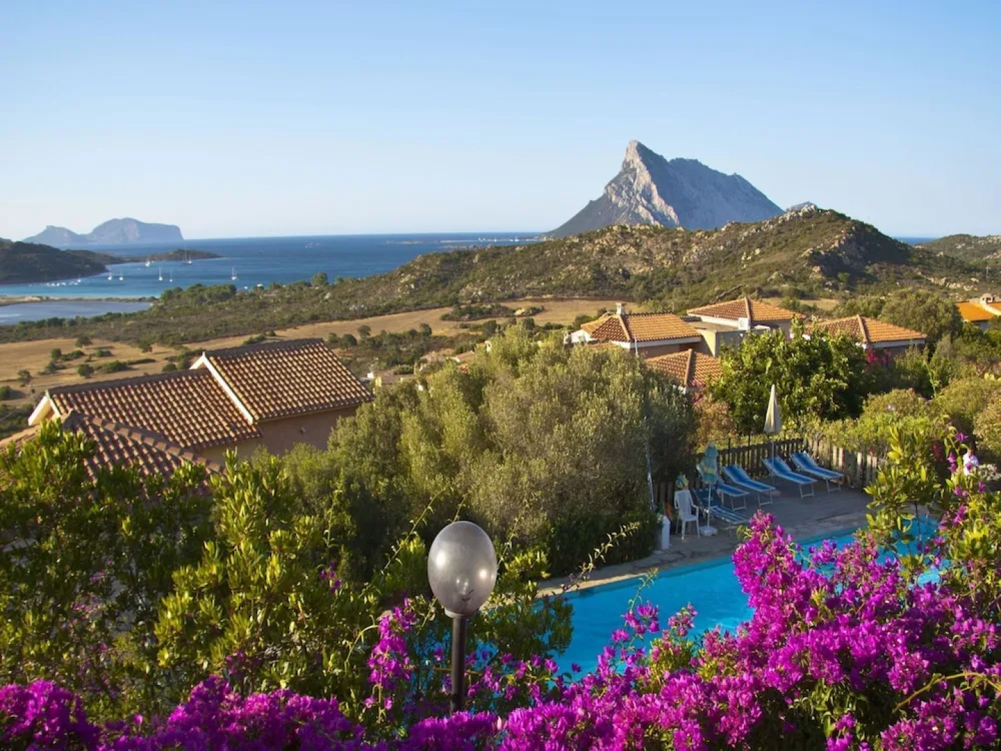 Well-kept Studio With a Nice Balcony or Terrace Near the sea