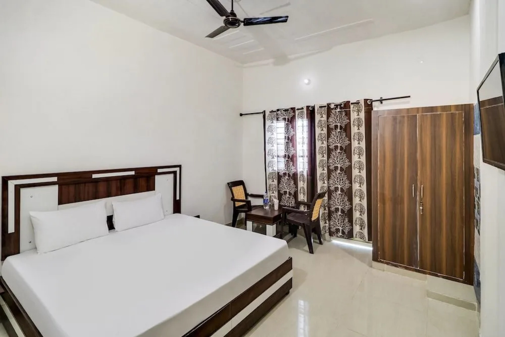 Spot On 48646 Hotel Gvrh