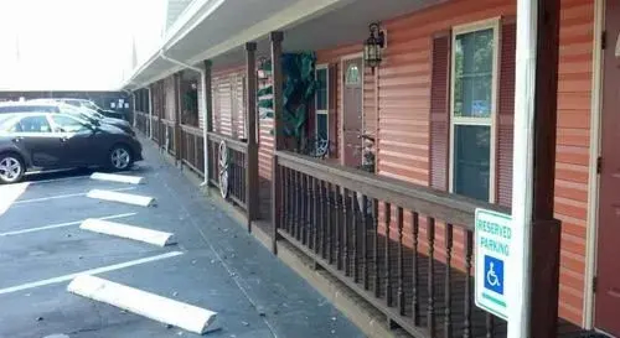 Buffalo Chips Ranch House Motel